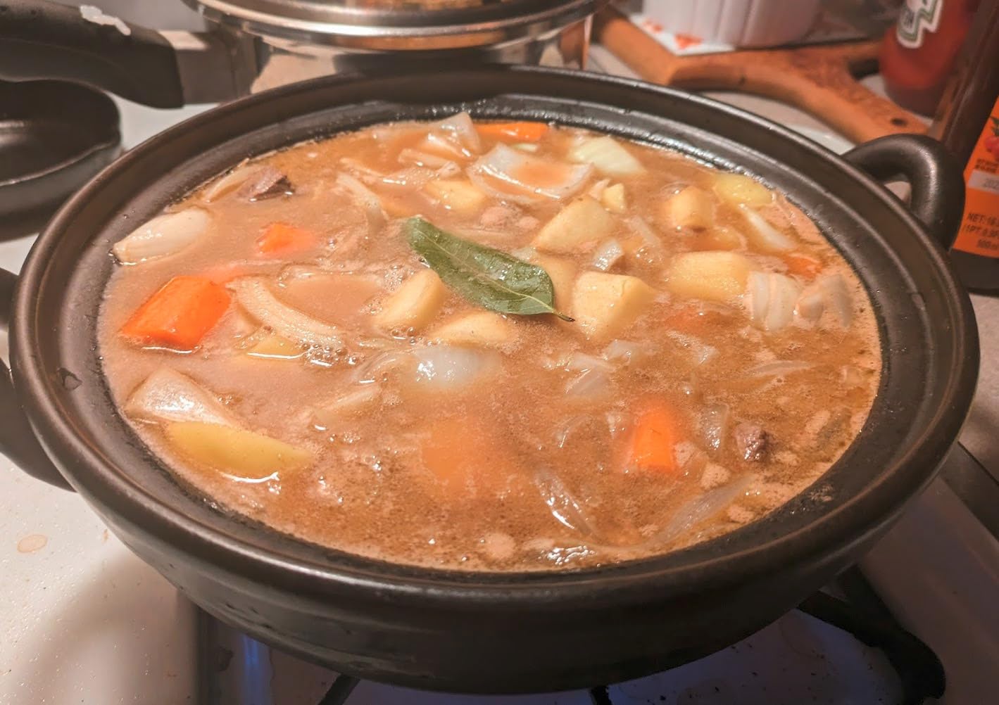 Japanese Donabe Pot for 3 People, 2100ml, Banko-Yaki Made in Mie, Japan customer photo 2