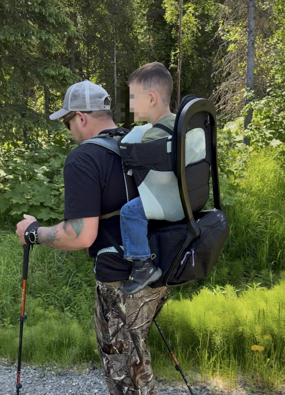 Thule Sapling Child Carrier Backpack - Machine Washable Seat, Self-Standing Frame, Adjustable Padded Straps, UPF 50 Sunshade customer photo 1