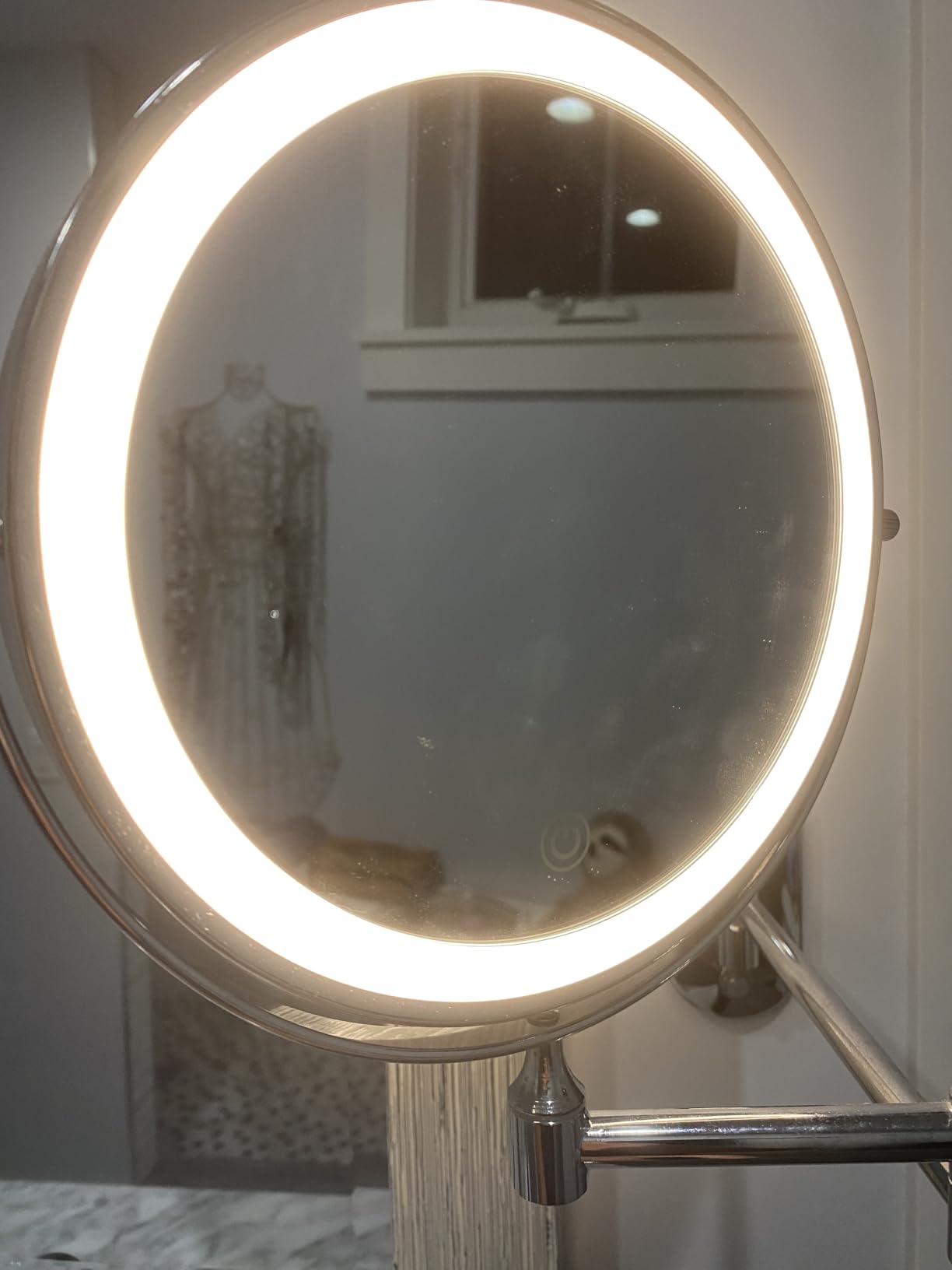 FUNTOUCH 5000mAh Rechargeable Wall Mounted Lighted Makeup Mirror 1X30X customer photo 1