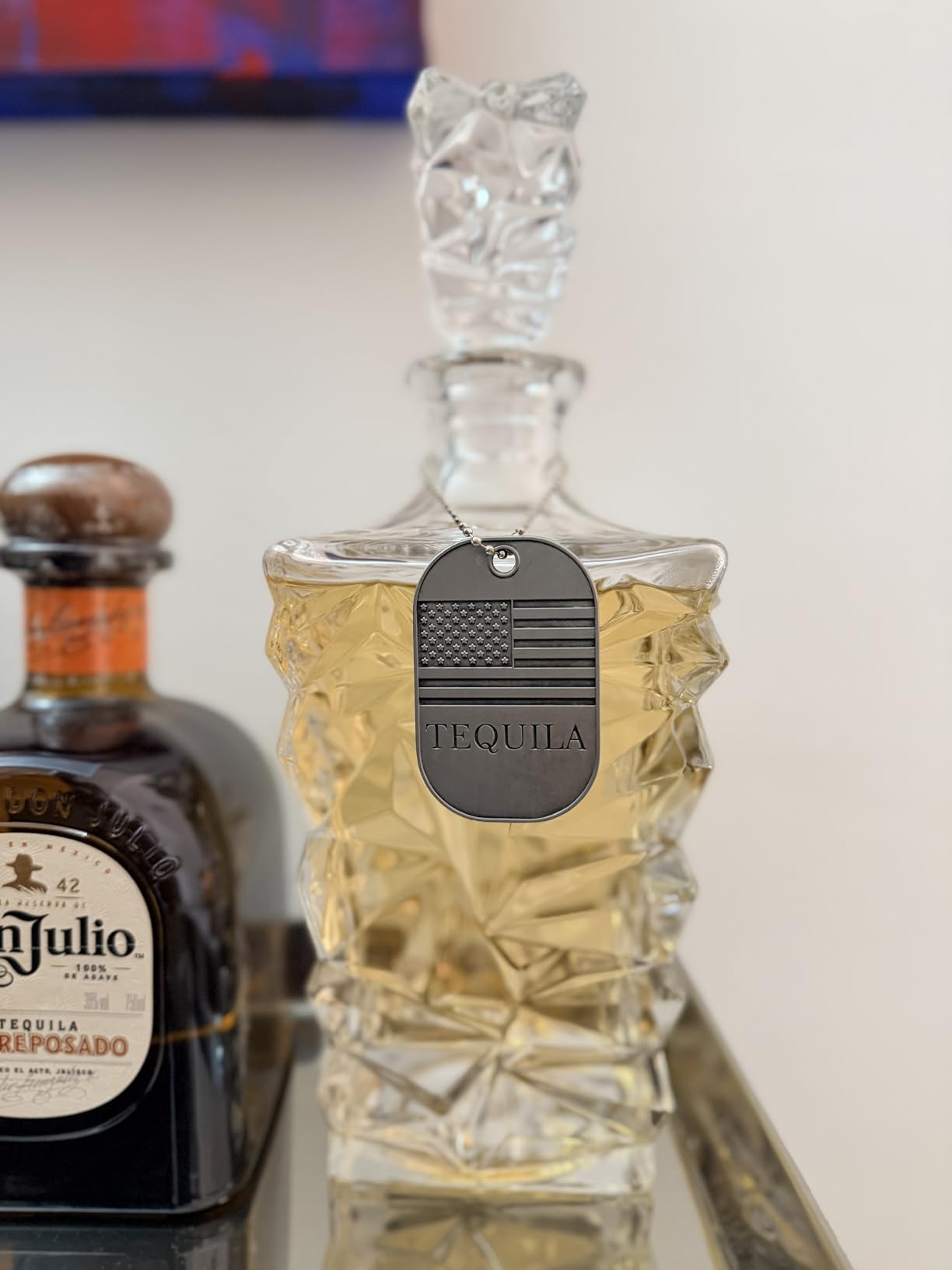 Viski Prism Whiskey Decanter with Stopper, Crystal Liquor Decanter for Bourbon, Scotch, Vodka, Spirits, Wedding Gifts, Man Cave Essentials, Elegant Home Bar Accessories, 29 oz (850 ml) customer photo 2