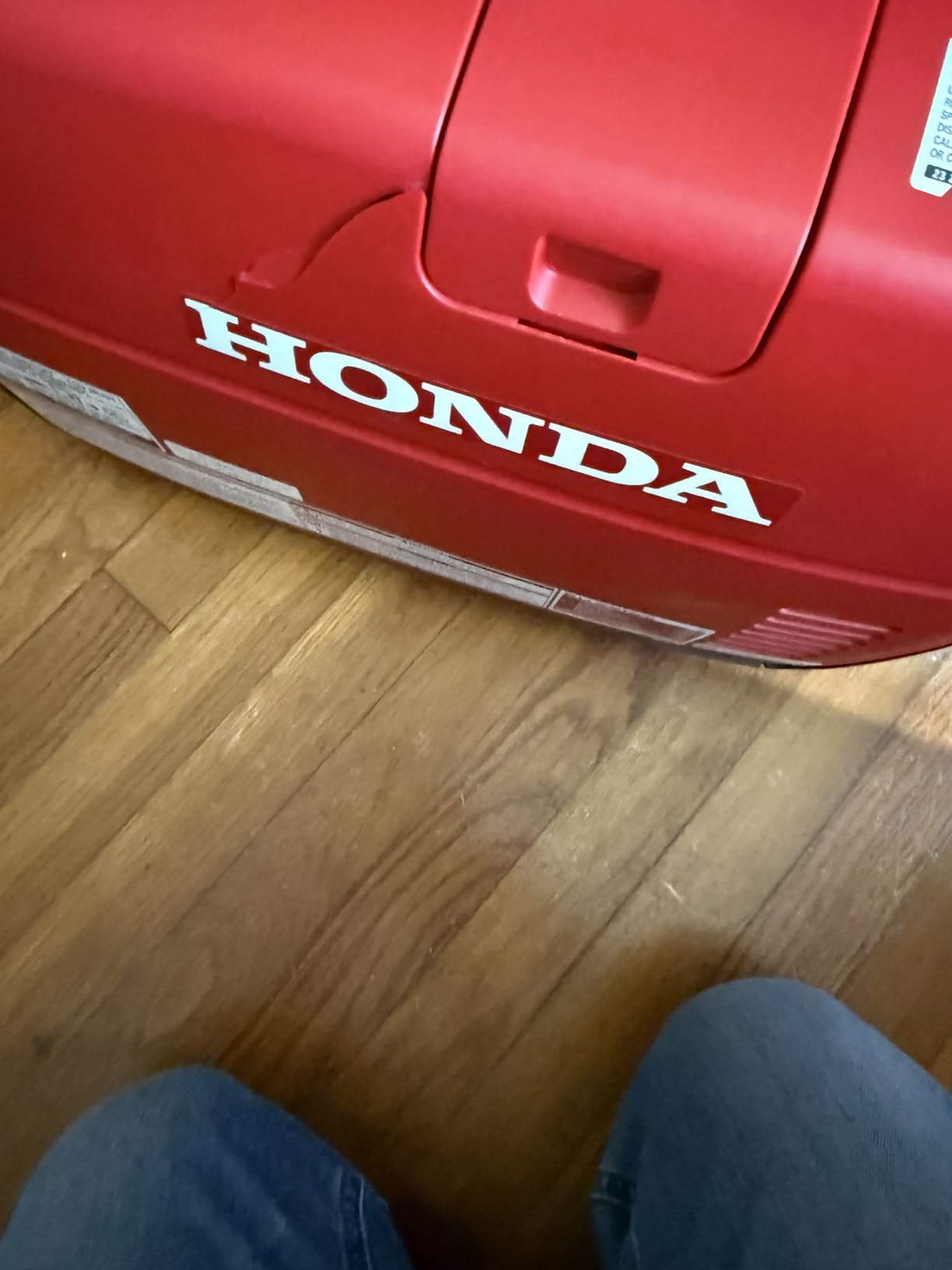Honda EU2200i 2200 Watt Inverter Generator (EU2200ITAN) | Super Quiet 120V Gas Powered Portable Generator for Camping or Home Backup Power Supply, Up to 8.1 Hour Run Time customer photo 2