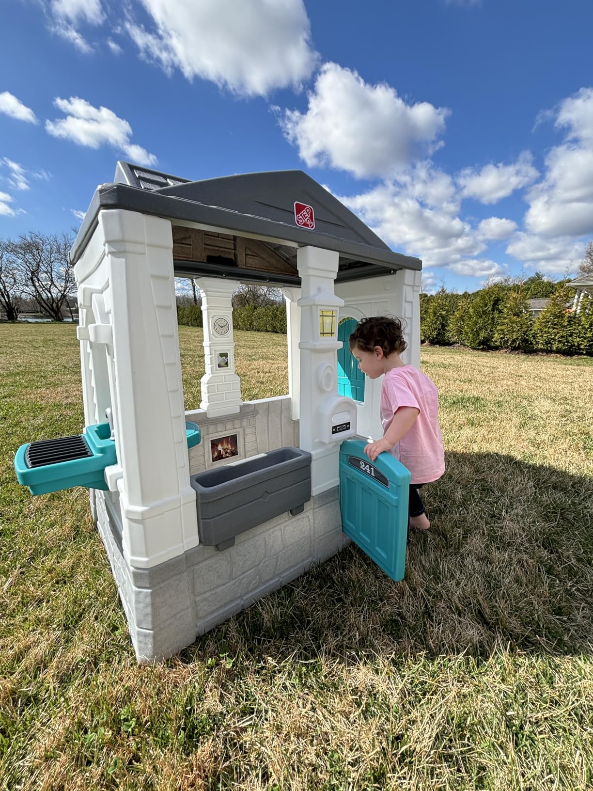 Step2 Neat & Tidy Cottage Kids Playhouse, Indoor and Outdoor Playset, Interactive Sounds, Toddlers 1.5+ Years customer photo 1