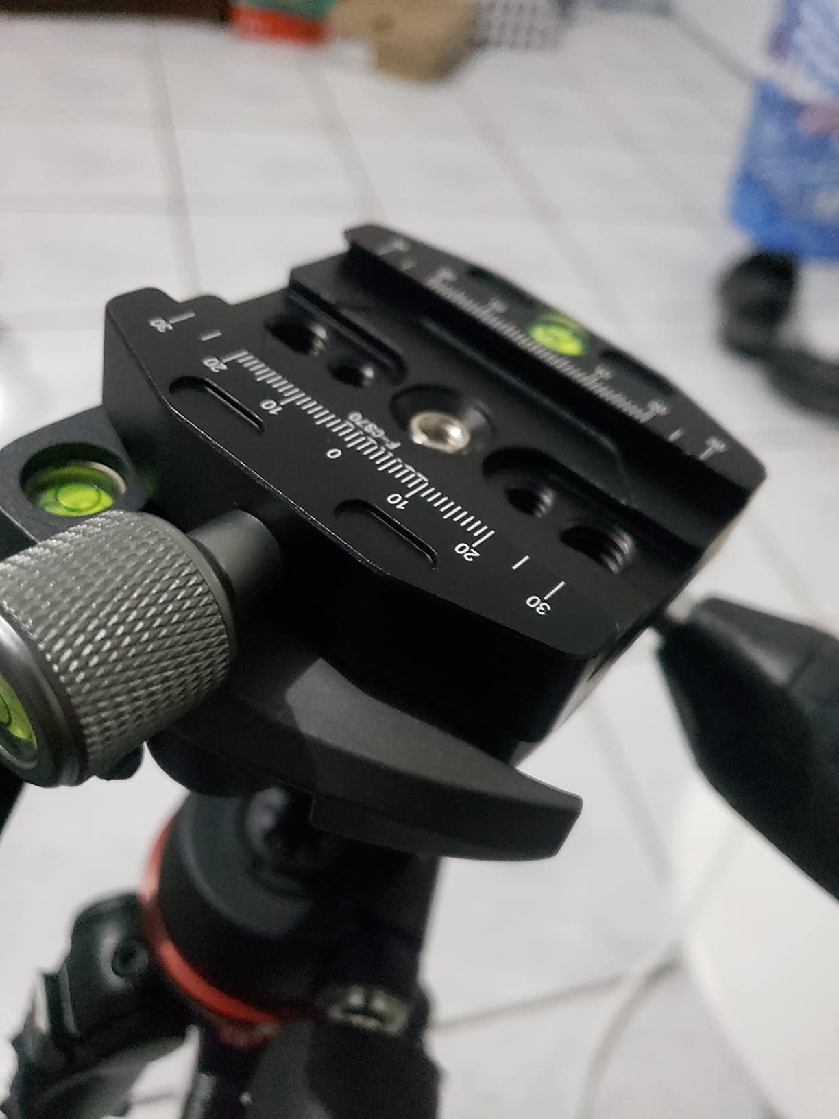 70mm Quick Release Clamp Compatible with Arca Swiss Style Plate for Tripod Ballhead Universal Quick-Change seat, monopod Head, Tripod Quick Release Plate customer photo 1