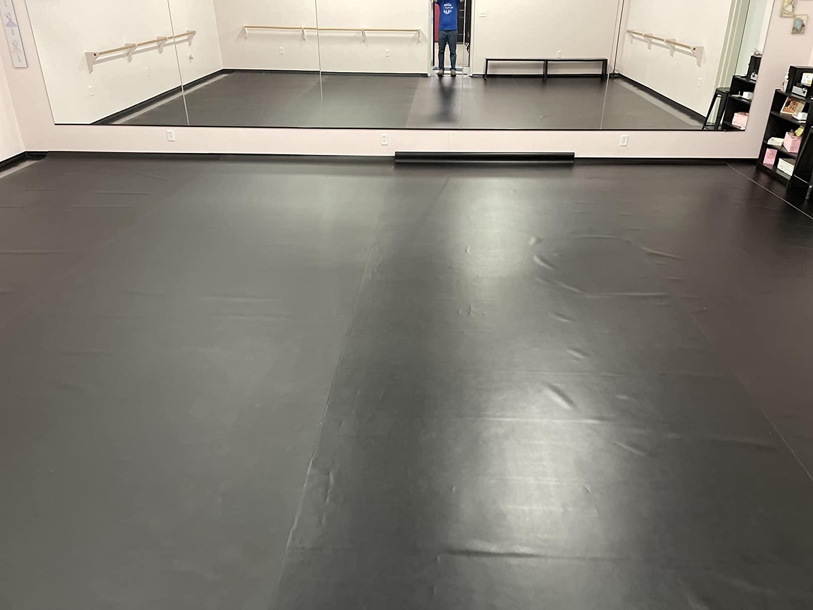 VEVOR Dance Floor Roll, 1.5mm PVC Dance Flooring Marley Dance Practice Floor Portable Grey/Black Roll Out Dance Floor Non-Slide & Wearproof Dance Mat for Ballet customer photo 2