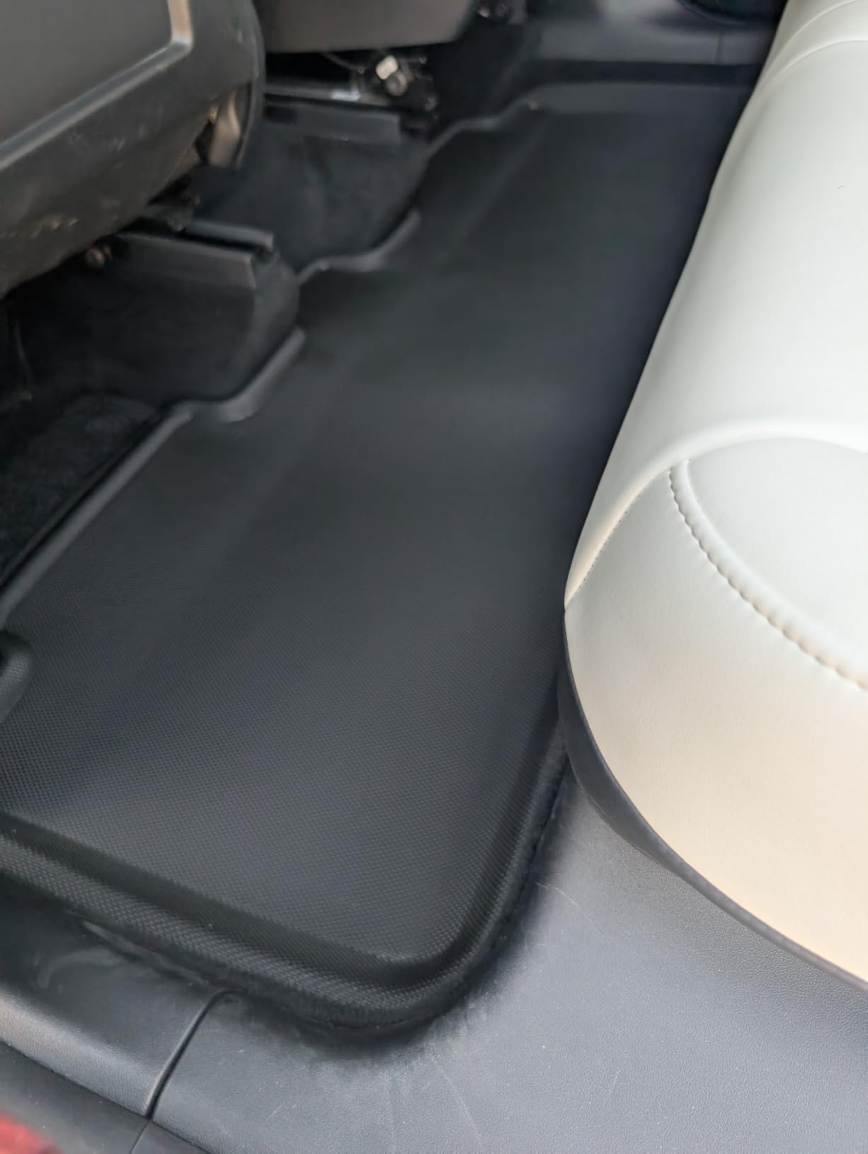 3D MAXpider Custom Fit Kagu Floor Mat (Black) Compatible with Tesla Model Y 5-Seat 2021-2025 - Full Set customer photo 2