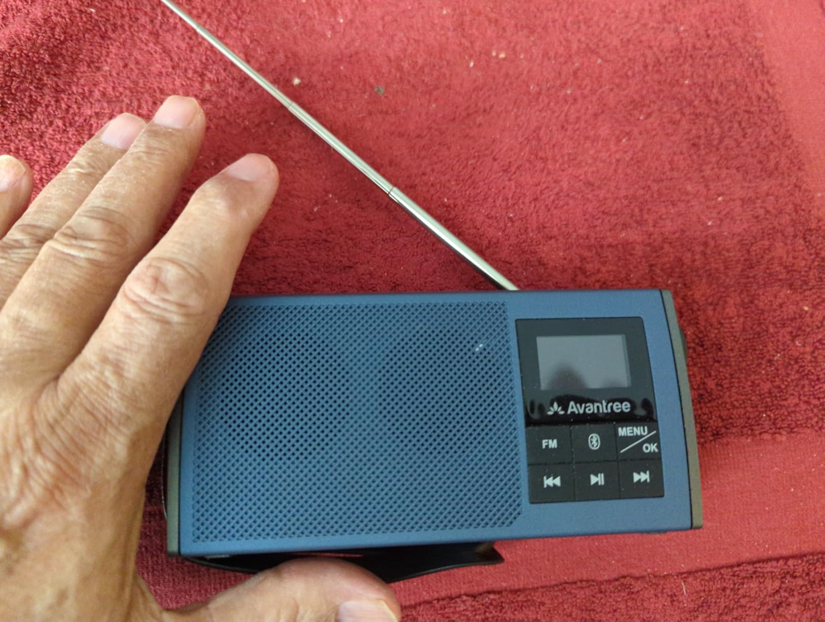 Avantree Wireless Portable TV Speaker & FM Radio 2-in-1, with Low Latency Bluetooth TV Transmitter, Ideal for Seniors, Hard of Hearing - Audikast 4860 customer photo 2