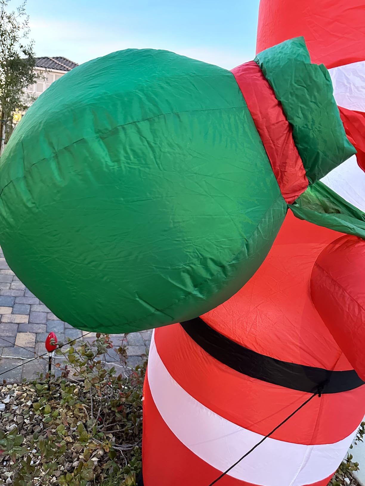 8 FT Christmas Inflatables Santa Claus Outdoor Decorations, Blow Up Santa Claus with Gifts Bag, Big Santa Carrying Presents Sack, Built-in LED Light, Xmas Outside Decor for Front Back Yard Garden Lawn customer photo 2