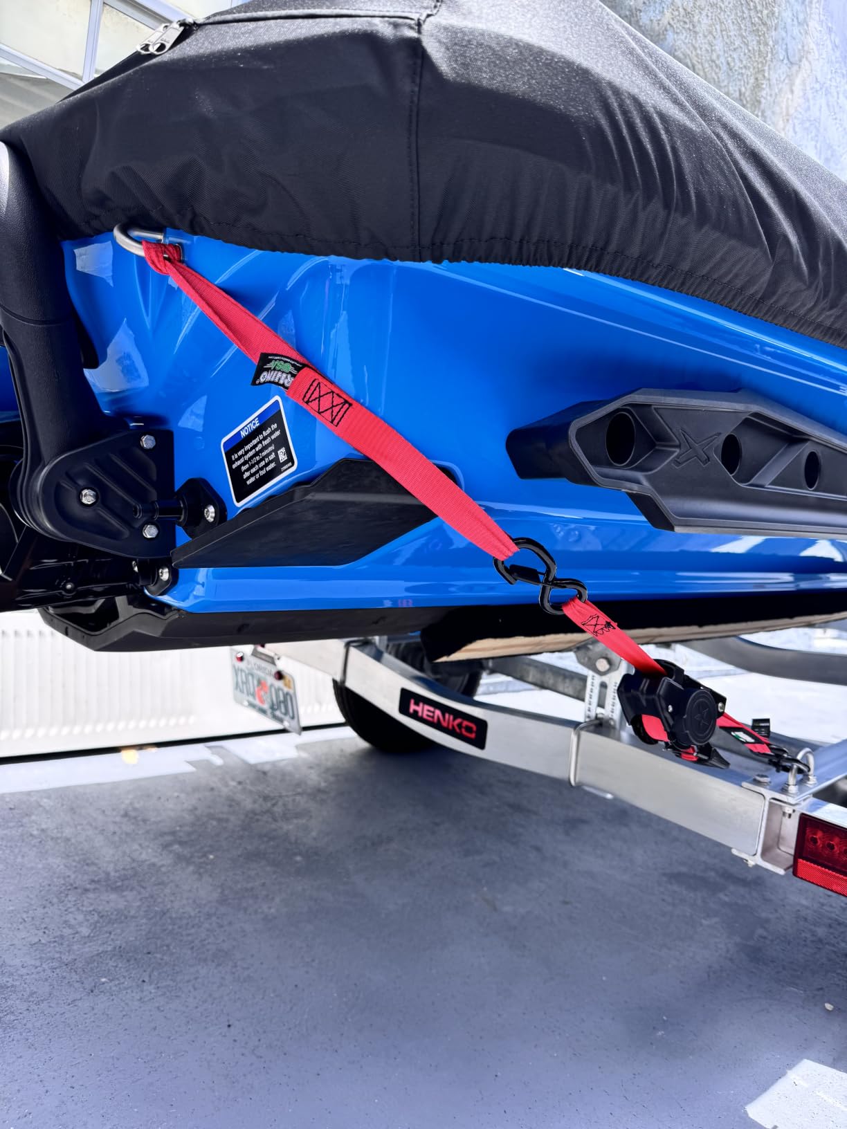 Rhino USA Retractable Ratchet Straps (4-Pack) - 1in x 10ft, Black | 1,209lb Break Strength, Auto Self Retracting Design. For Truck, Cargo Trailer, Motorcycle, ATV & UTV Tie Downs. Black customer photo 2