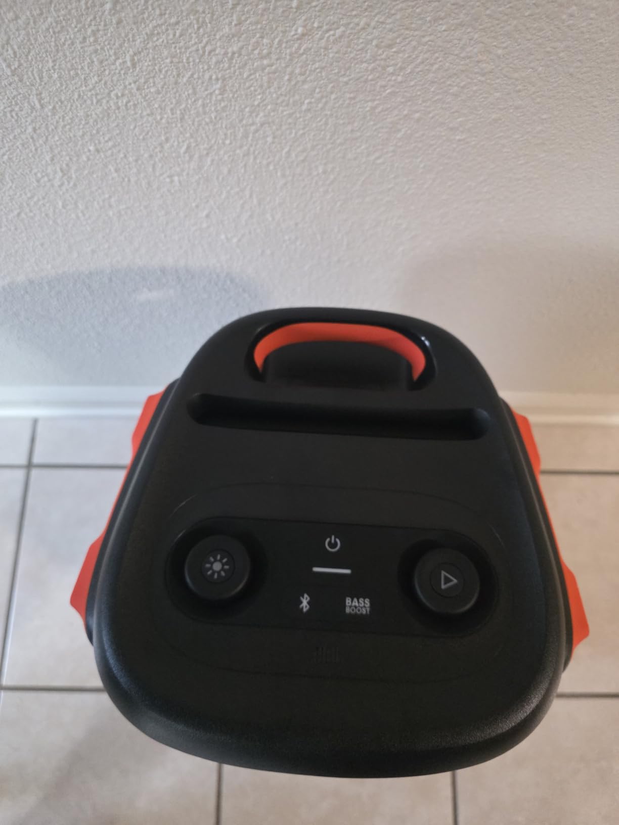 JBL PartyBox 110 - Portable Party Speaker with Built-in Lights, Powerful Sound and deep bass, Black customer photo 1