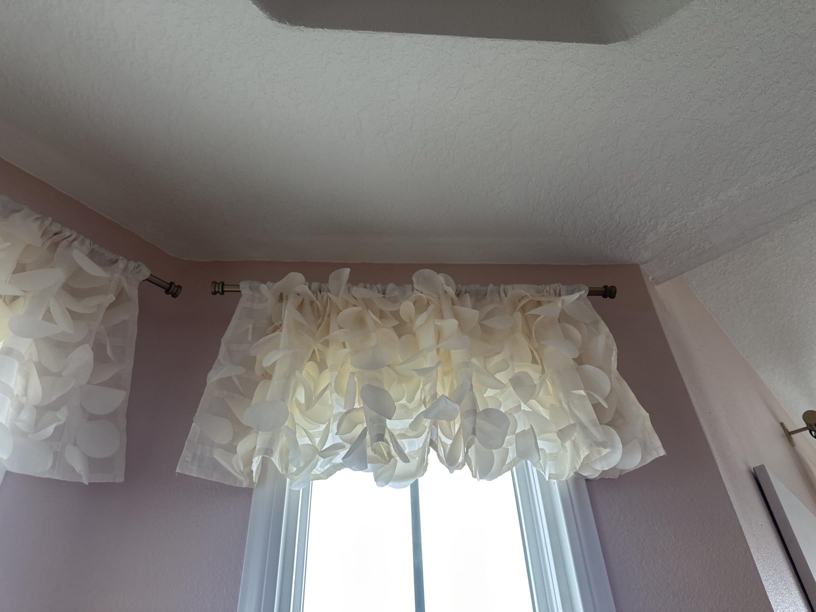 Lush Decor Gigi Valance Curtain Single 70