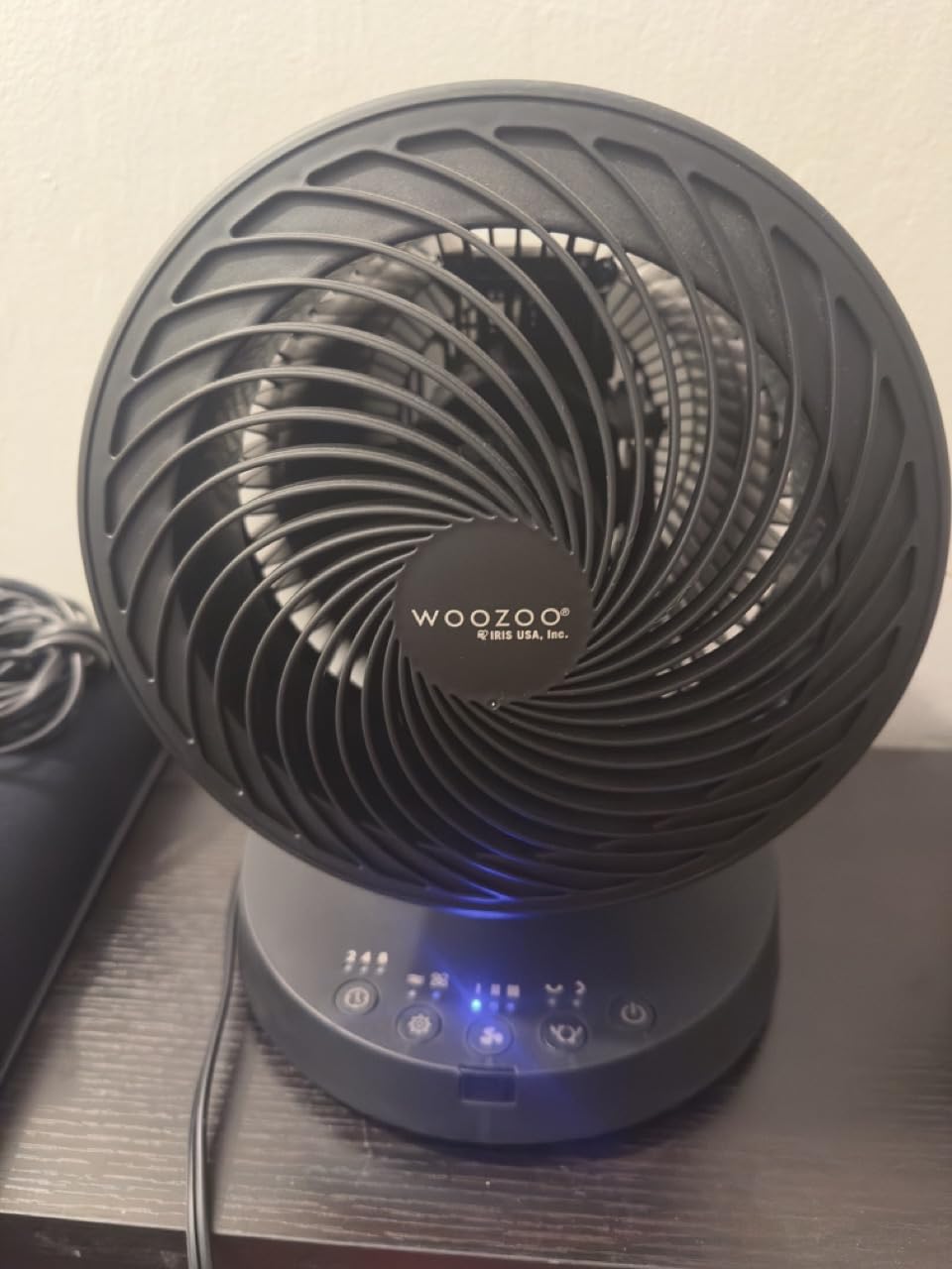 IRIS USA WOOZOO Air Circulator Fan with Remote, Oscillation, 3 Speeds, 52ft Max Air Distance, Adjustable Tilt, Quiet Motor, Small Fan for Bedroom, Office, Dorm, White customer photo 1