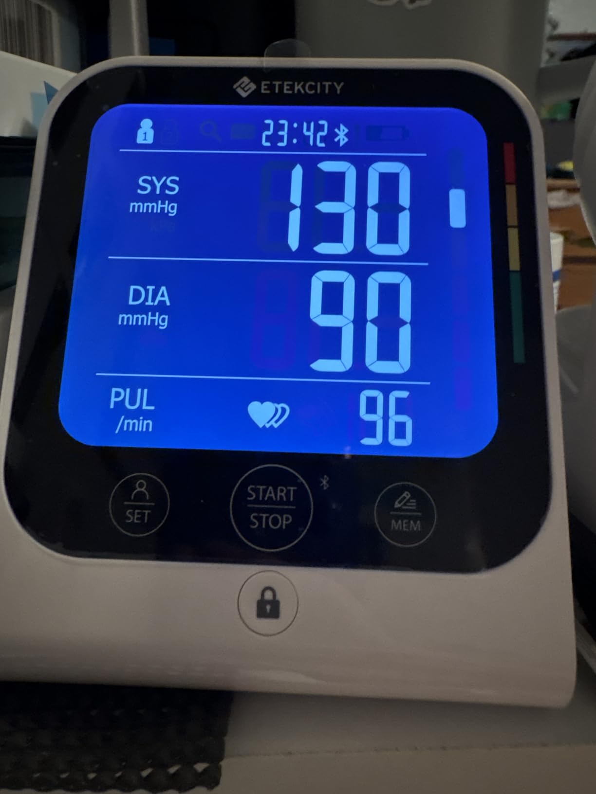 Etekcity Bluetooth Blood Pressure Monitor for Home Use, Upper Arm, FSA customer photo 2