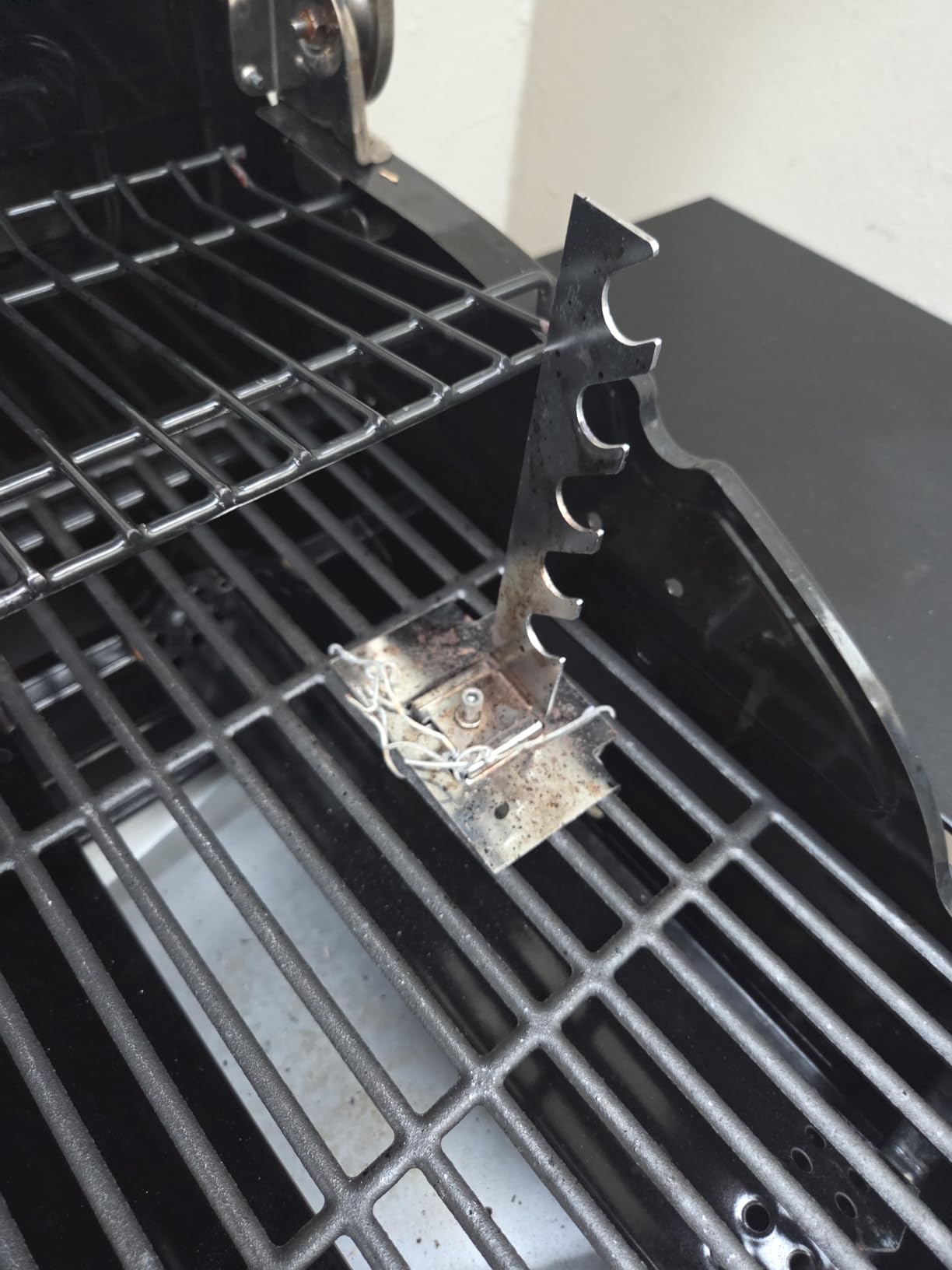 Universal Rotisserie Grill Kit, 360° Automatic Rotating Rotisserie Kit customer photo 2