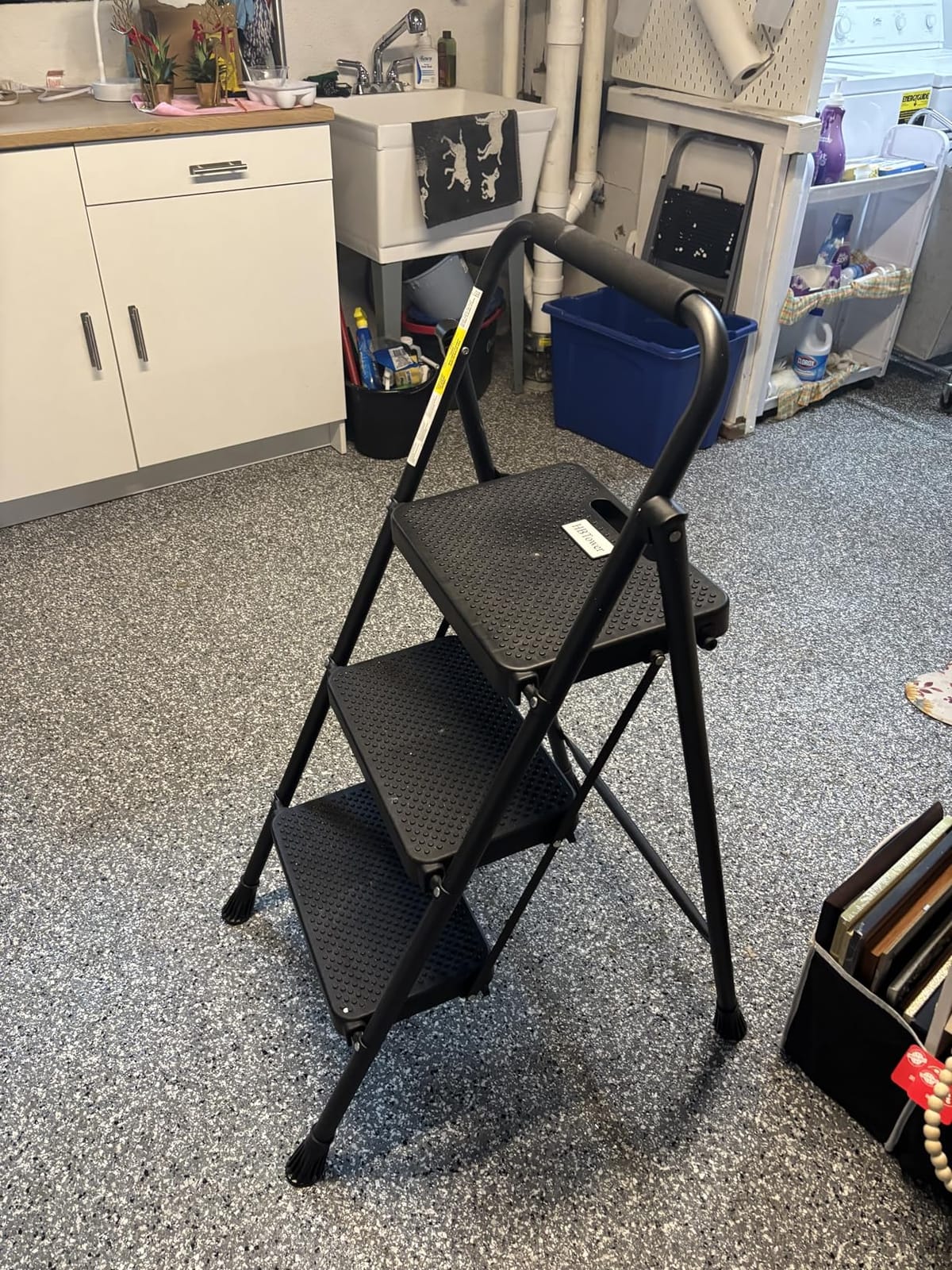 HBTower Step Ladder, Folding Step Stool with Wide Anti-Slip Pedal | Sturdy Steel Ladder, Convenient Handrail, Lightweight, Portable Steel Step Stool customer photo 2