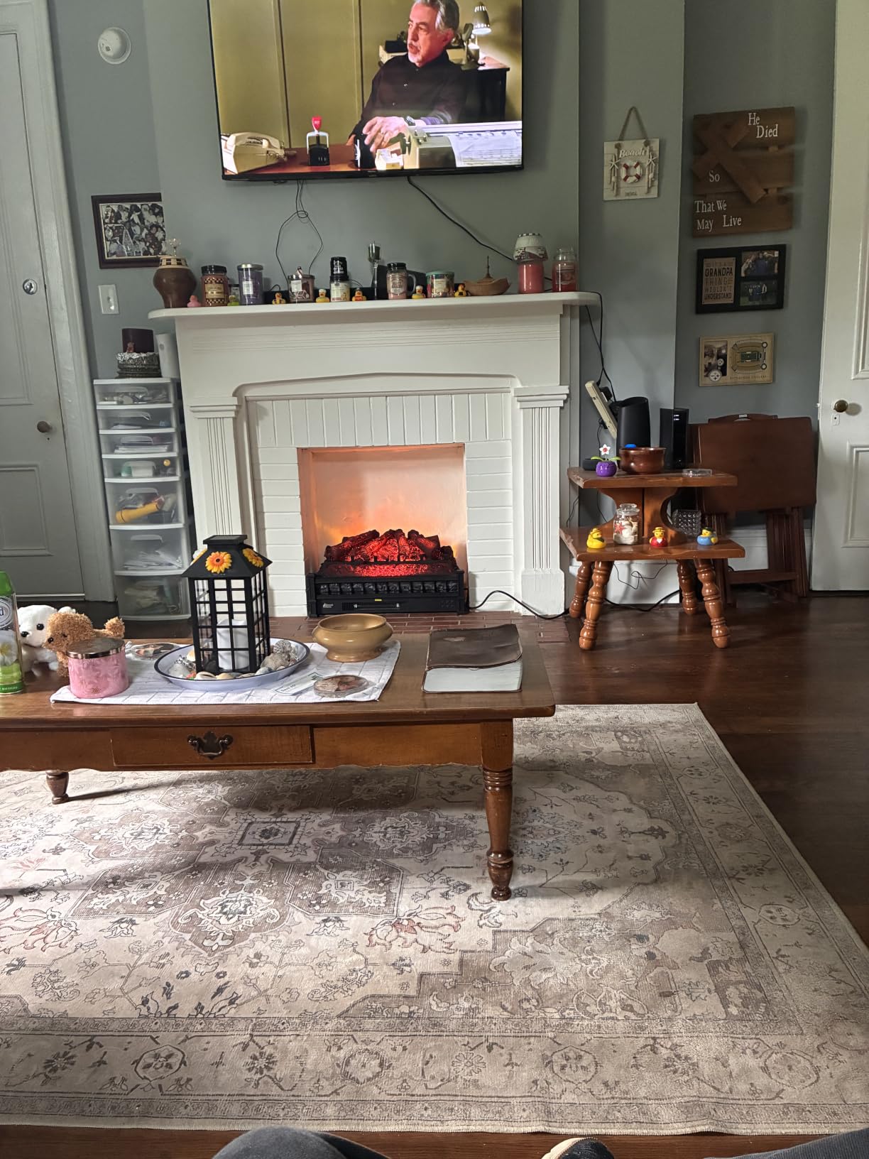 TURBRO Eternal Flame 26-Inch Infrared Quartz Electric Fireplace Log Heater - Realistic Pinewood Logs, Adjustable Flame Colors, Remote Control, Thermostat, Timer - EF26-PB, 1500W, Black customer photo 2