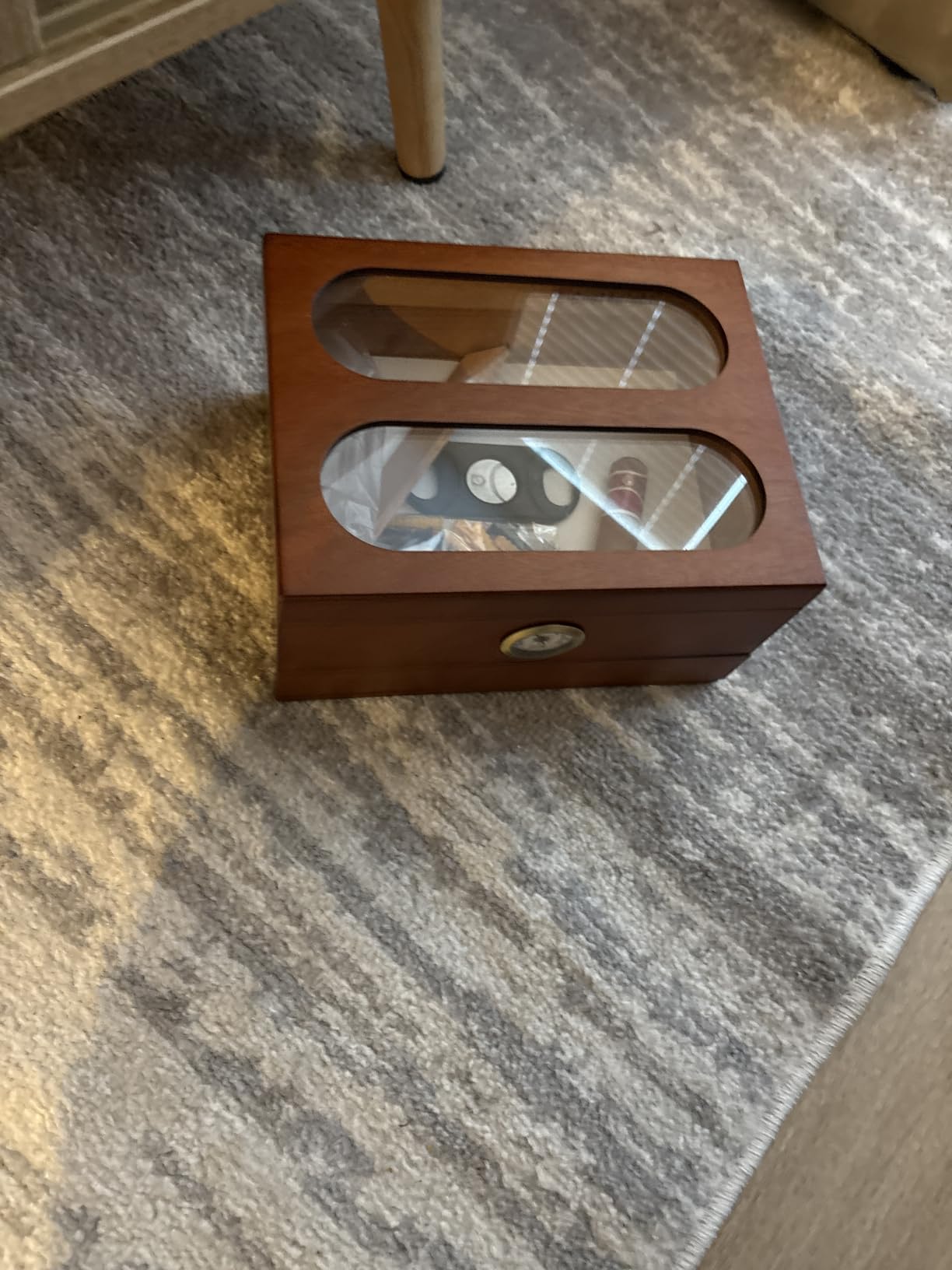 COOL KNIGHT Cigar Humidor with Front Hygrometer, Humidifier and Accessory Drawers-Tempered Glass Top Cigar Humidor Box - Spanish Cedar Humidor-Desktop Humidor that can Hold 20-35 Cigars customer photo 1