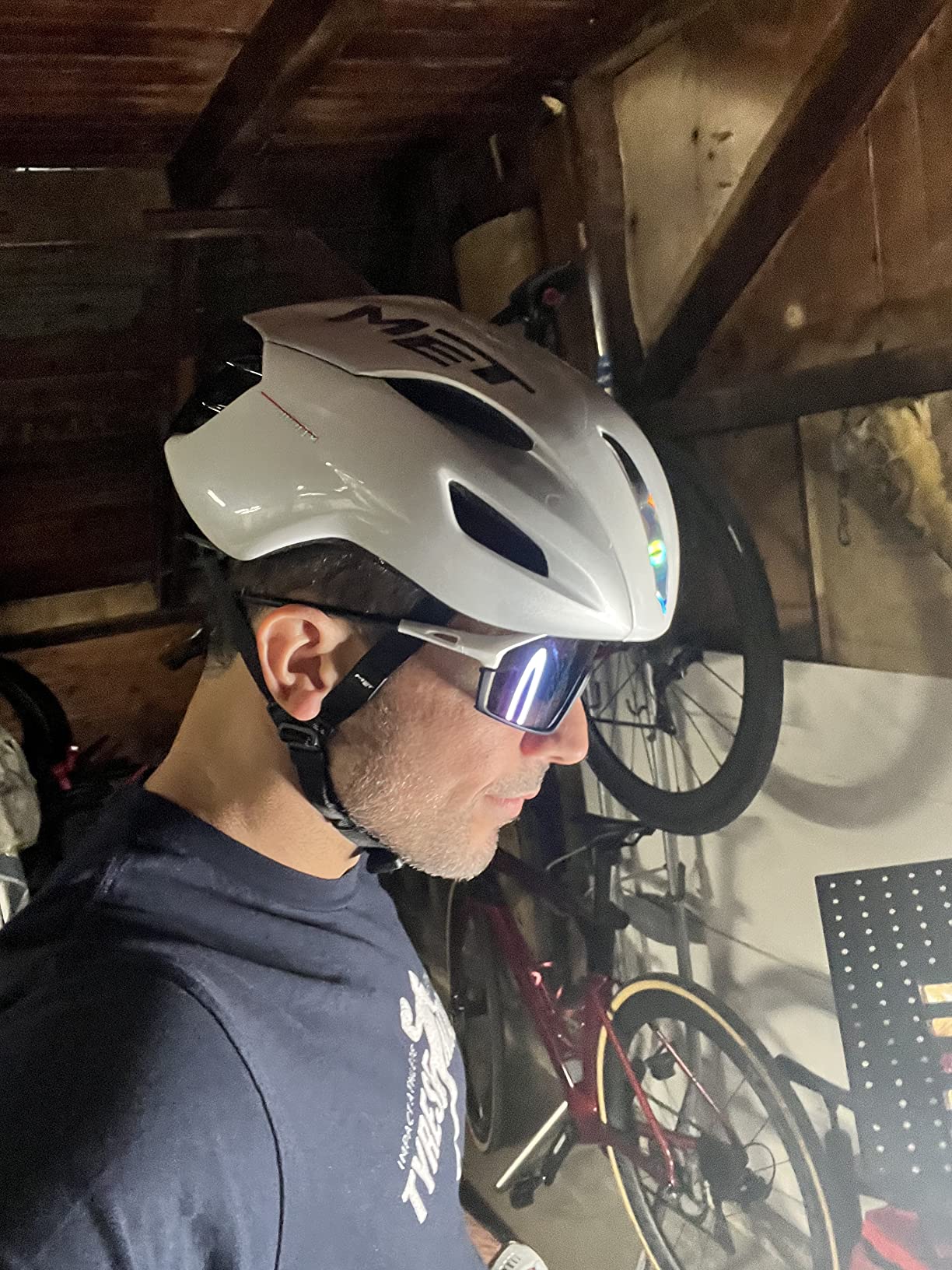 MET Manta MIPS Aero Road Bike Helmet | Lightweight Aerodynamic Cycling Helmet for Adults, Internal Air Channeling, MIPS-C2 Tech, Sunglasses Port customer photo 1