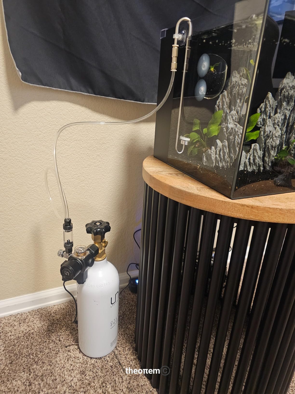 Ultum Nature Systems CO2 Cylinder Pro for Planted Aquariums - CO2 Tank with On/Off Valve, Aluminum CO2 Canister for Aquarium Plants - Tank for Fishtank CO2 & Aquarium Accessories - (24 oz) customer photo 1
