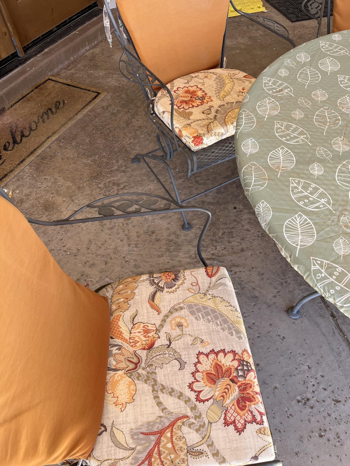 downluxe Outdoor Chair Cushions Set of 4 for Patio Furniture, Water-Resistant Patio Chair Cushions with Ties, High Density Foam Outdoor Seat Cushion, 17
