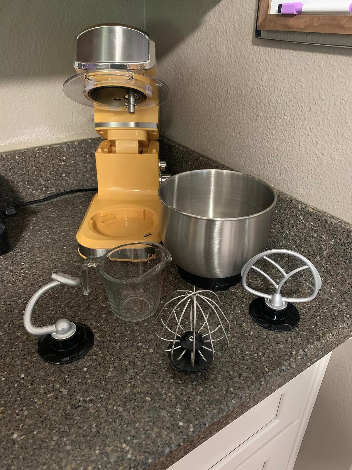 Kitchen in the box Stand Mixer, 3.2Qt Small Electric Food Mixer, 6 Speeds Portable Lightweight Kitchen Mixer for Daily Use with Egg Whisk, Dough Hook, Flat Beater (Black) customer photo 1
