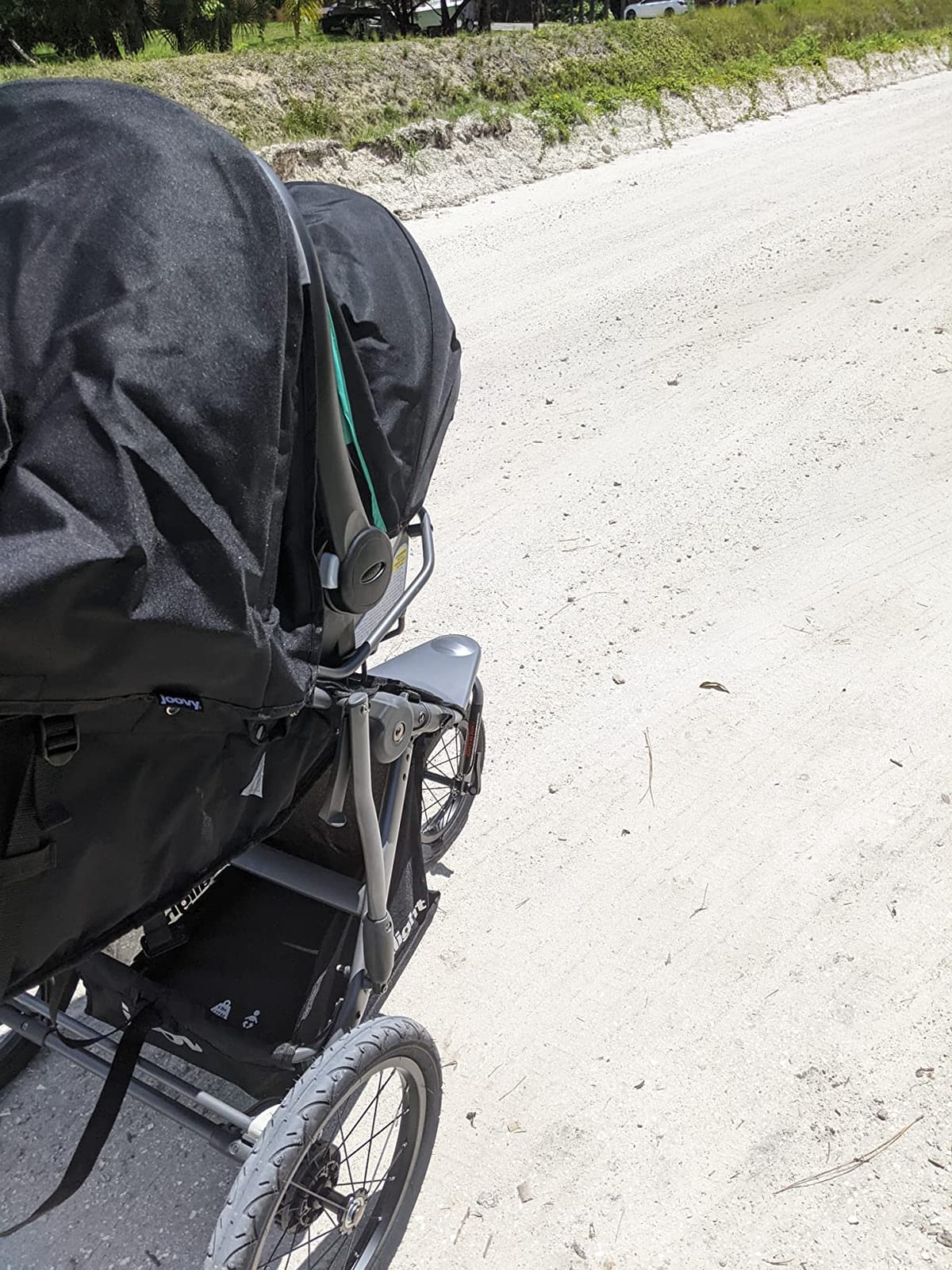 Joovy Zoom360 Ultralight Jogging Stroller, Black | High Child Seat, Shock-Absorbing Suspension, Extra-Large Air-Filled Tires, Parent Organizer, Air Pump, Easy One-Hand Fold customer photo 1