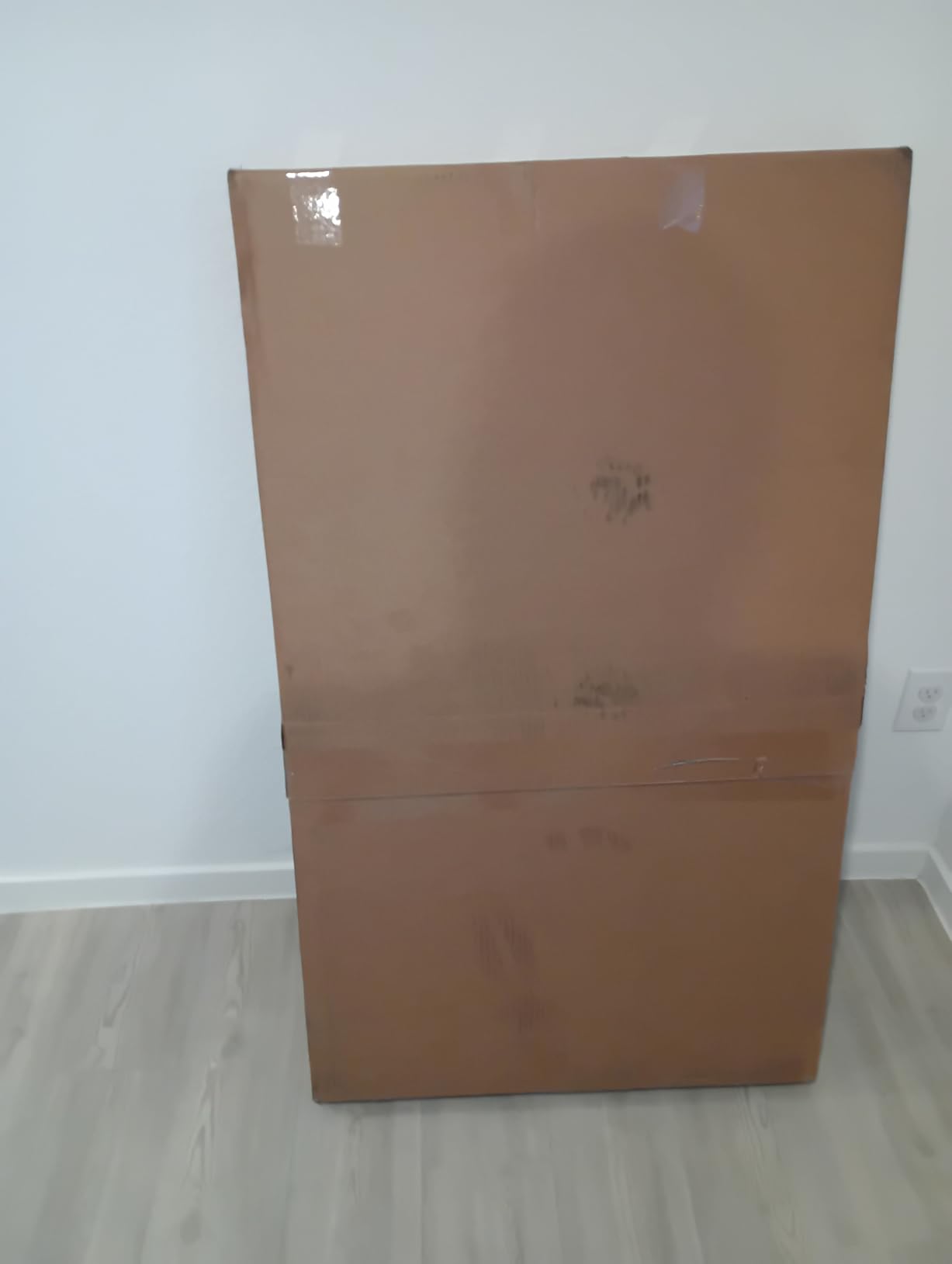 Tomahawk Targets - Large 4 Ring Wooden Axe and Knife Throwing Tripod Target Board and Stand, 4ft Tall (Axes not Included) customer photo 1