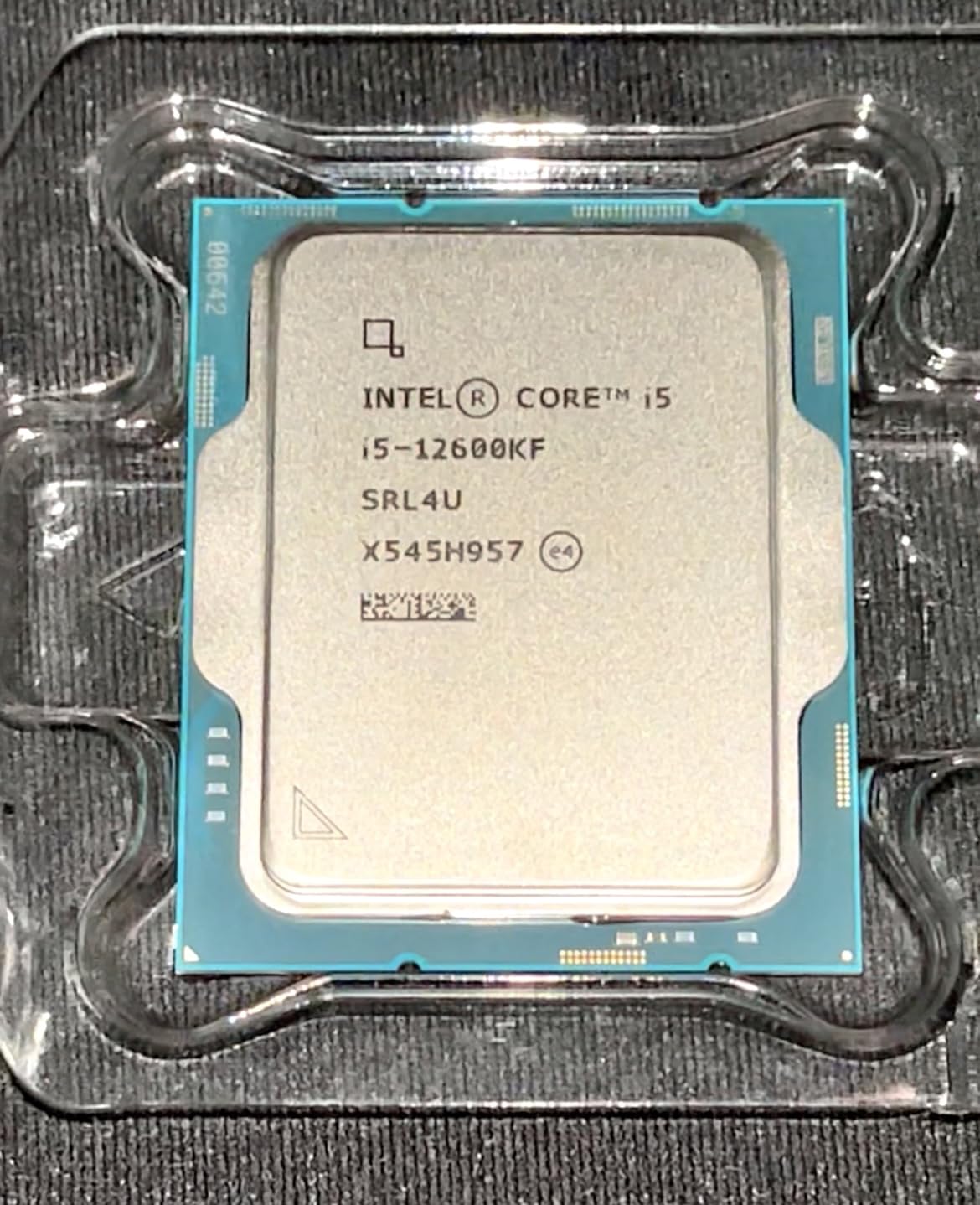 Intel Core i5-12600KF Desktop Processor 10 (6P+4E) Cores up to 4.9 GHz Unlocked LGA1700 600 Series 125W customer photo 2