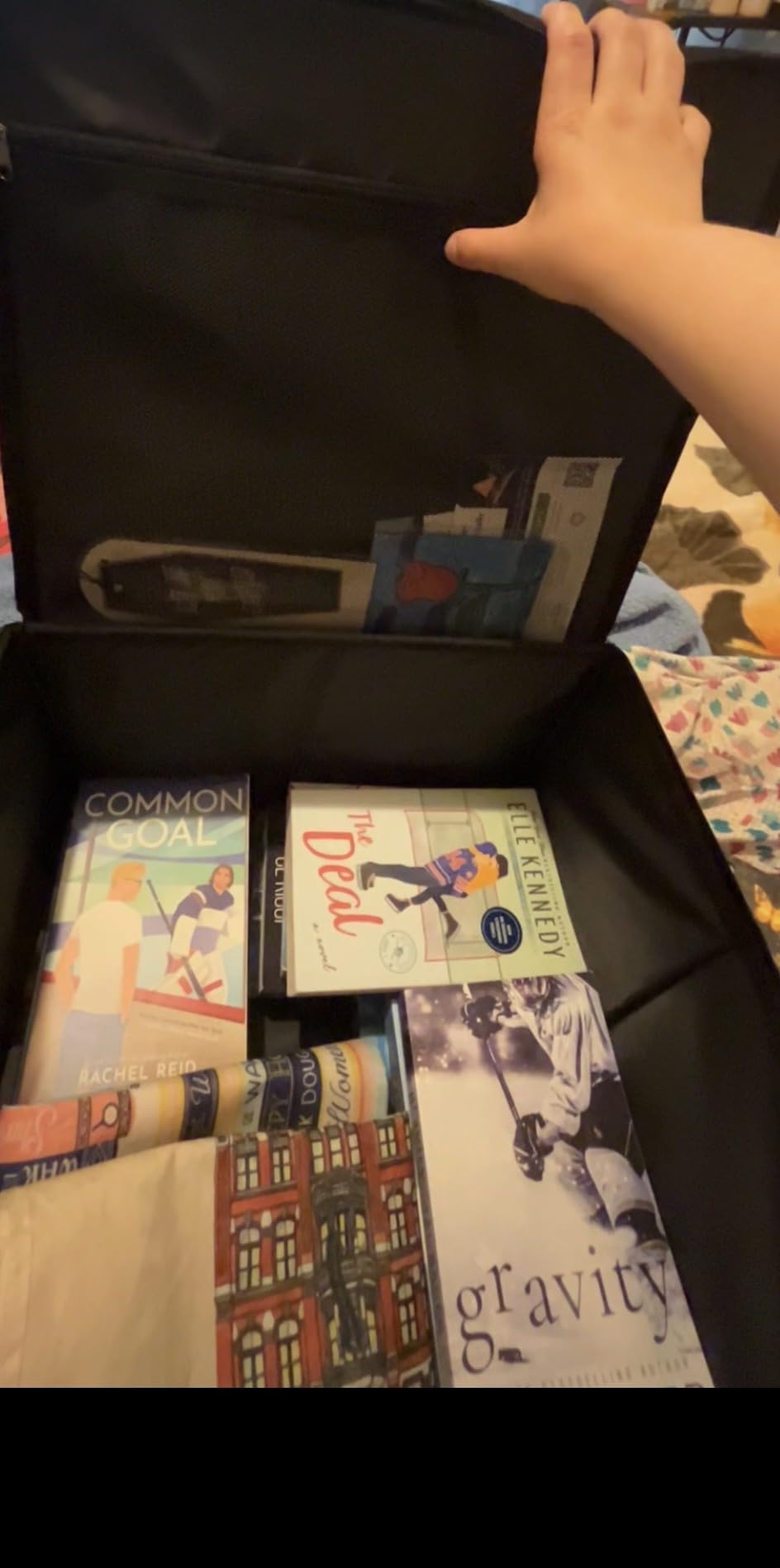 Comic Book Storage Box, Fireproof & Water-Resistant Comic Book Box with Lock and Label Window, Moistureproof Comic Short Box with Fire Zipper Holds 150-175 Comics,Heavy Duty Bin Black customer photo 1