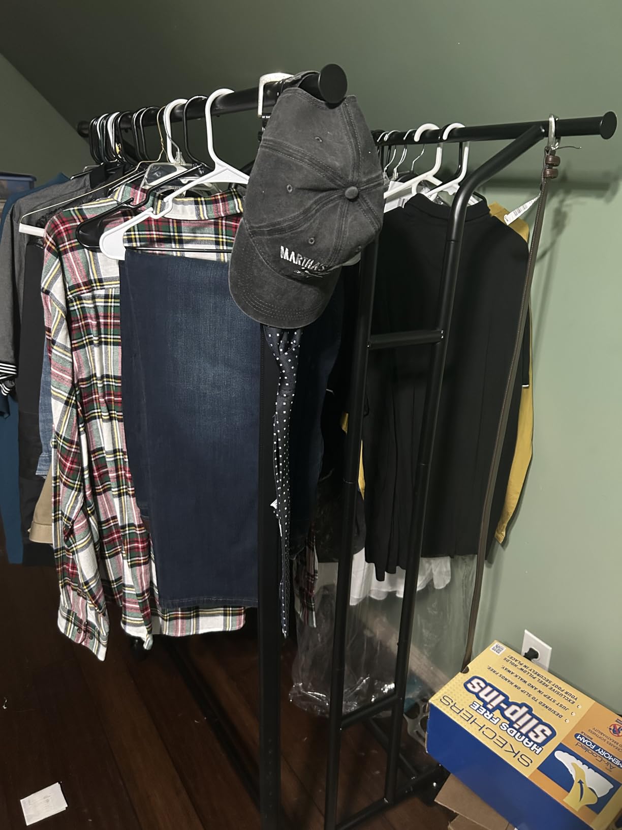 Simple Houseware Heavy Duty Double Rail Clothing Garment Rack, Black | Holds Up to 200 lbs, Extendable Width from 43 to 67 Inches customer photo 1