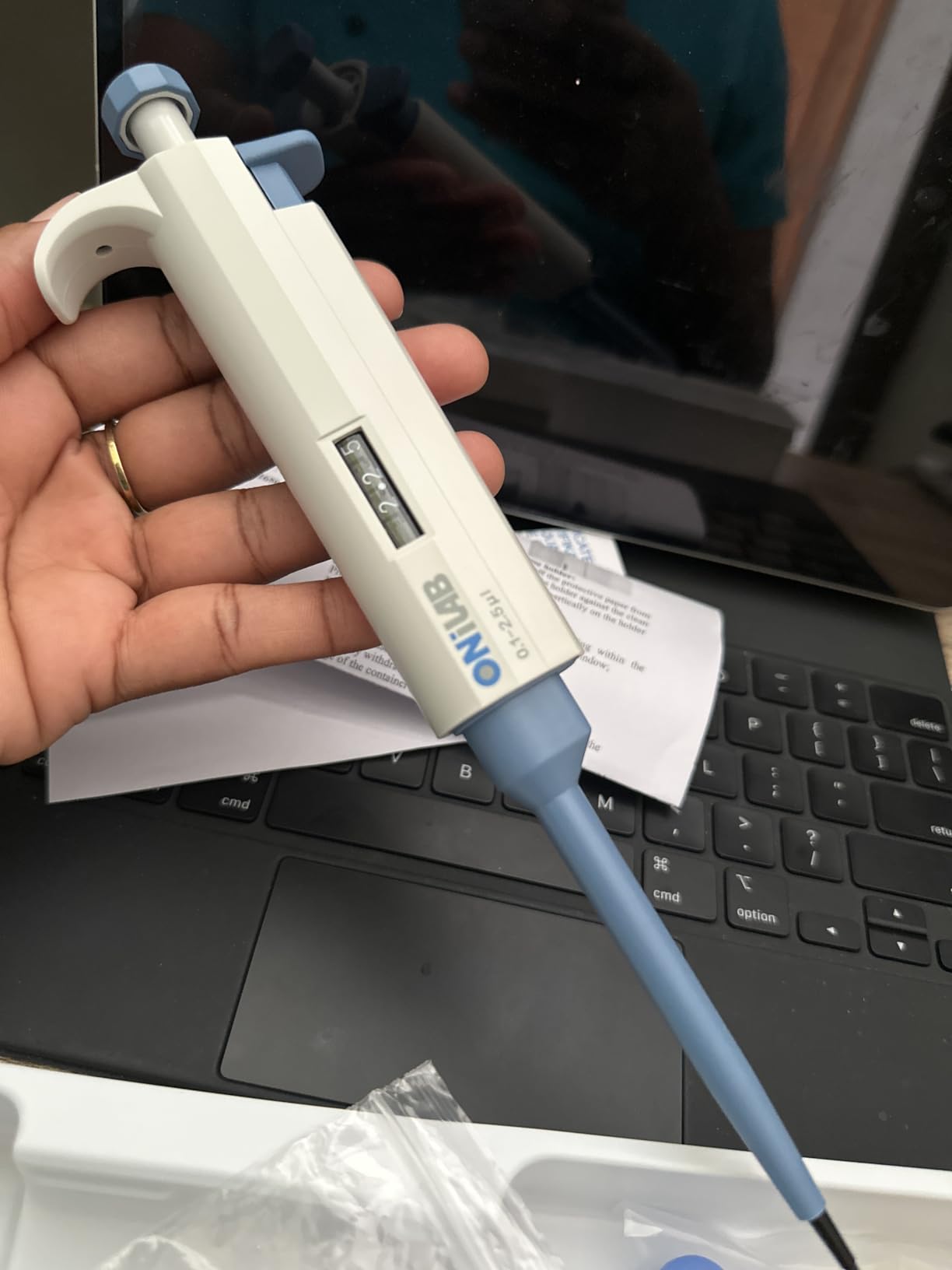 ONiLAB Lab Micropipette, Single Channel Adjustable Pipettor, 100-1000ul | Manual Micropipette, High Precision Design, Accurate Liquid Transfer, Ergonomic Design customer photo 1