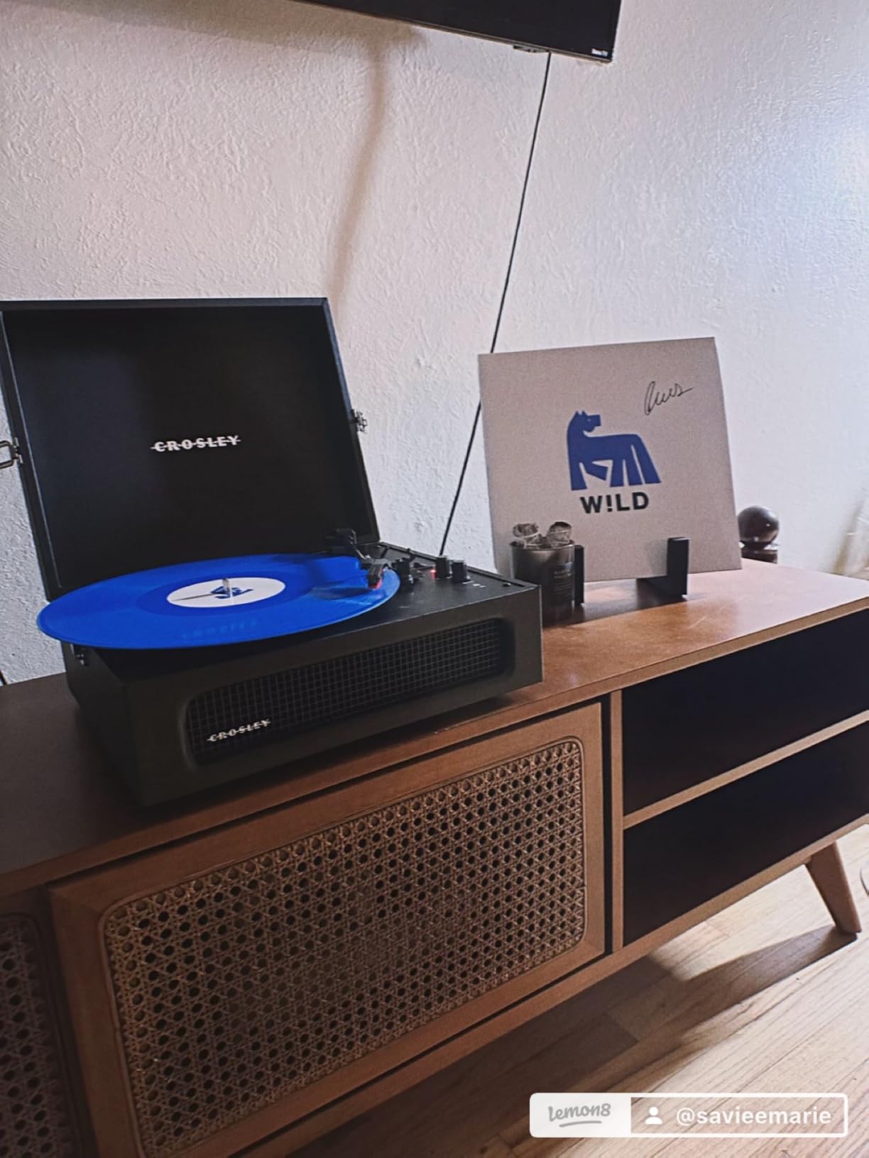 Crosley CR8017B-BK Voyager Record Player, Black | 3-Speed Turntable, Bluetooth In / Out, Built-in Full-Range Stereo Speakers, Adjustable Pitch Control customer photo 1