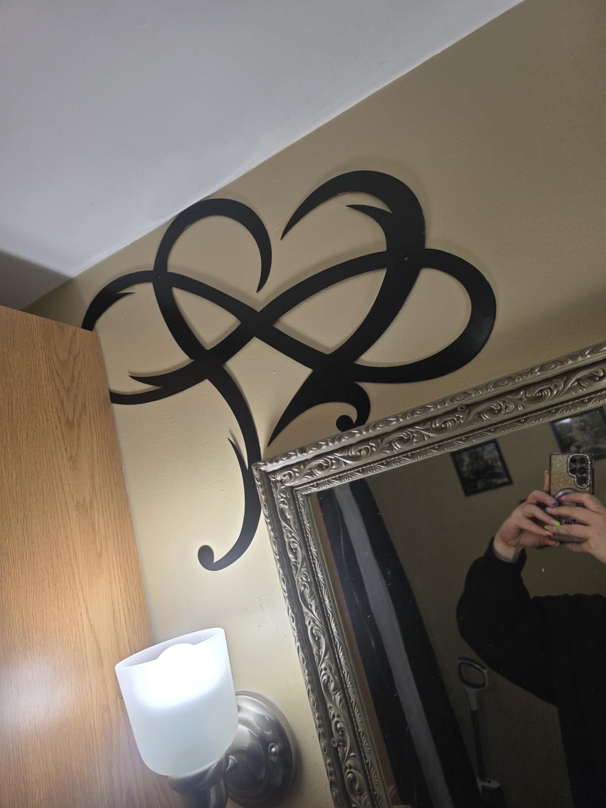 Infinity Heart Wall Decor, Unique Infinity Heart Metal Art Wall Decor Love Sign Steel Wall Plaques Bedroom Ornaments for Home Wedding Decor, Room Living Room Decoration (Black, 15.7x14inch) customer photo 2