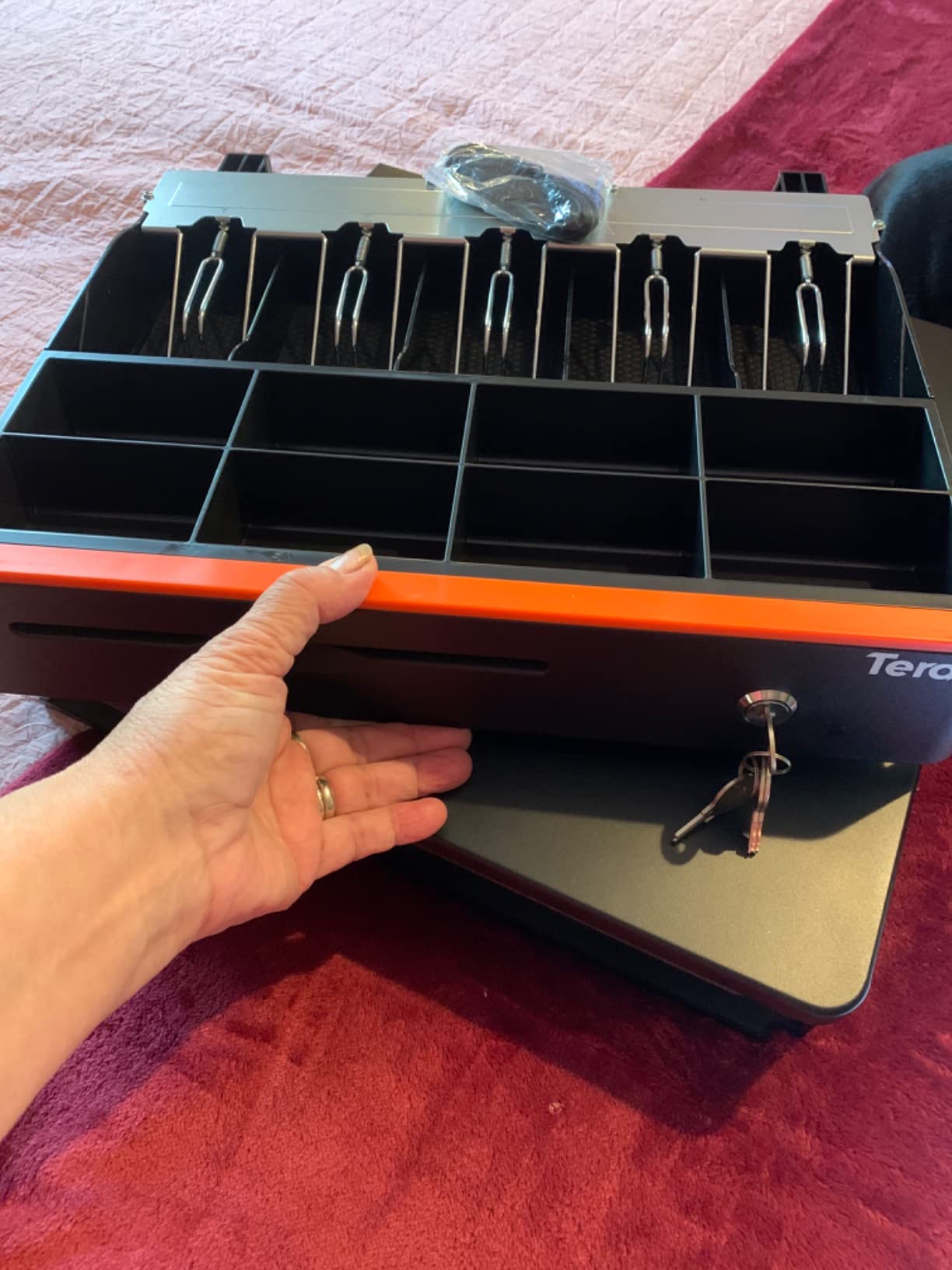 Tera 16 inch Auto Open Cash Drawer with Heavy Duty Insert Tray 5 Bill 8 Coin for POS System Removable Cash Tray Media Slot 24V RJ12 Key-Lock (Round Corner) for Small Business Retail 405R customer photo 2