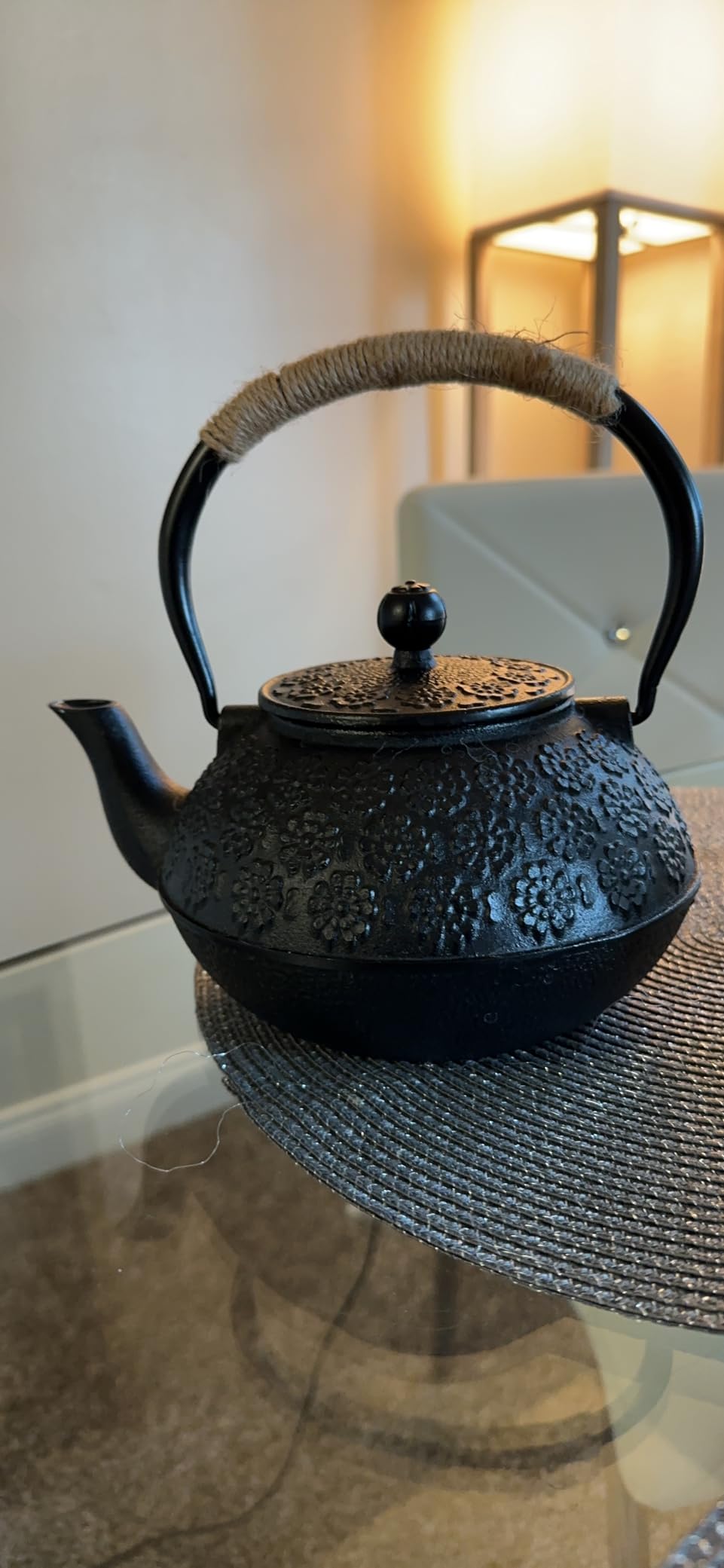 Sotya Cast Iron Tea Pot with Infusers for Loose Tea, 40oz Japanese Tetsubin | 1200ml Tea Kettle Coated with Enameled Interior for Stove Top, Cherry Blossom Design, Dark Green customer photo 1