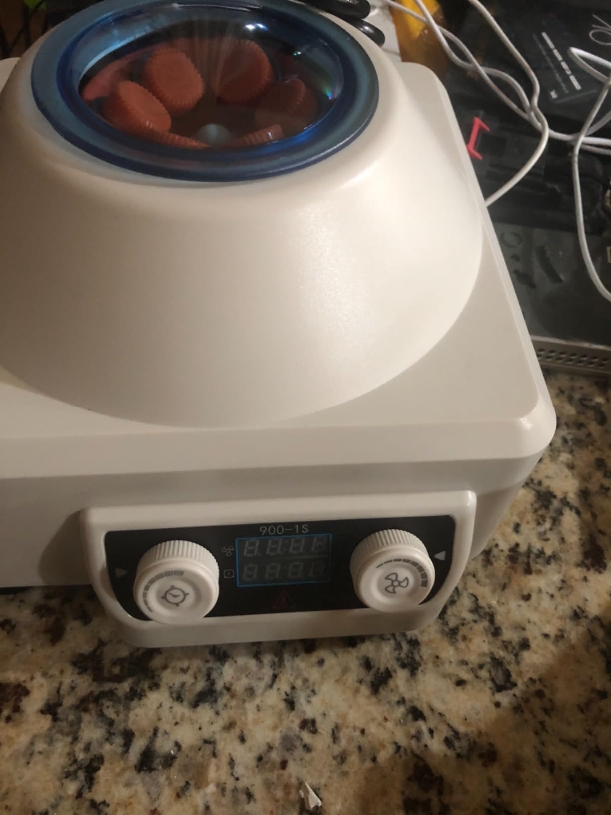 Cekegon 6x10ml Centrifuge, 4000rpm PRP Centrifuge Machine 1795xg 1-99min | LCD Digital Control Lab Benchtop Centrifuges customer photo 1