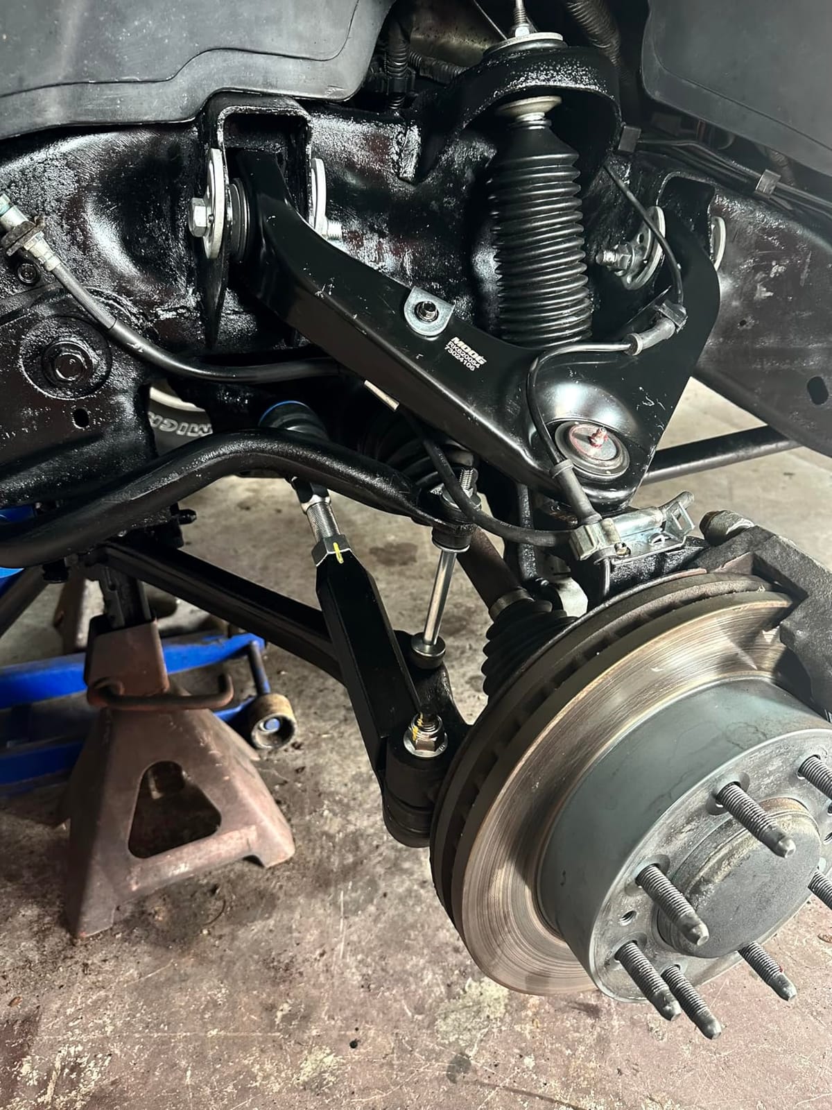 Rough Country HD Tie Rod Kit for 2001-2010 Chevy/GMC 2500HD/3500HD - 11015 customer photo 1