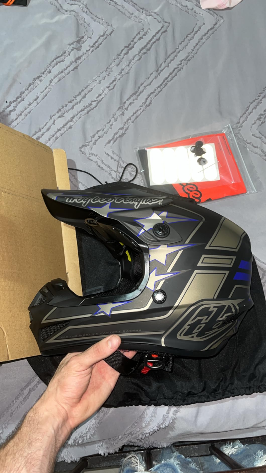Troy Lee Designs SE4 Polyacrylite Adult Motocross Off-Road Dirt Bike Helmet with MIPS customer photo 2