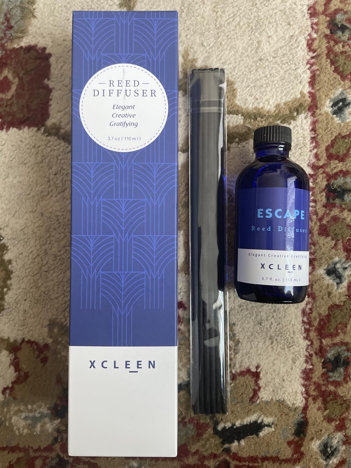 Xcleen Reed Diffusers Set, 3.7 Oz Scent Diffuser, 6 Reed Diffuser Sticks, Home Fragrance Hyacinth, Peony & Citrus, Aromatherapy Oil Diffuser Reeds, More Masculine Scent, Bathroom & Office Decor 110ml customer photo 2
