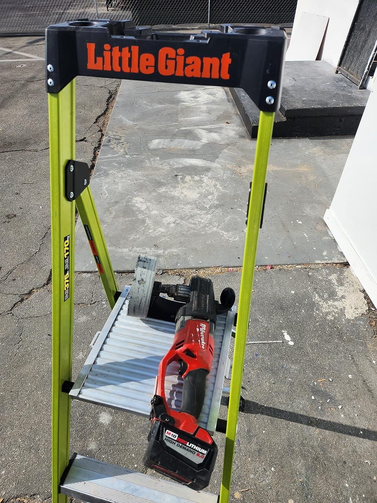 Little Giant MightyLite 8 ft Fiberglass Stepladder, Ground Cue, 15408-001 | Lightweight Slim-Profile Ladder, Full-Size Standing Platform, Wide Anti-Slip Steps, Tool Top Cap, 375 lbs. Weight Rating customer photo 2