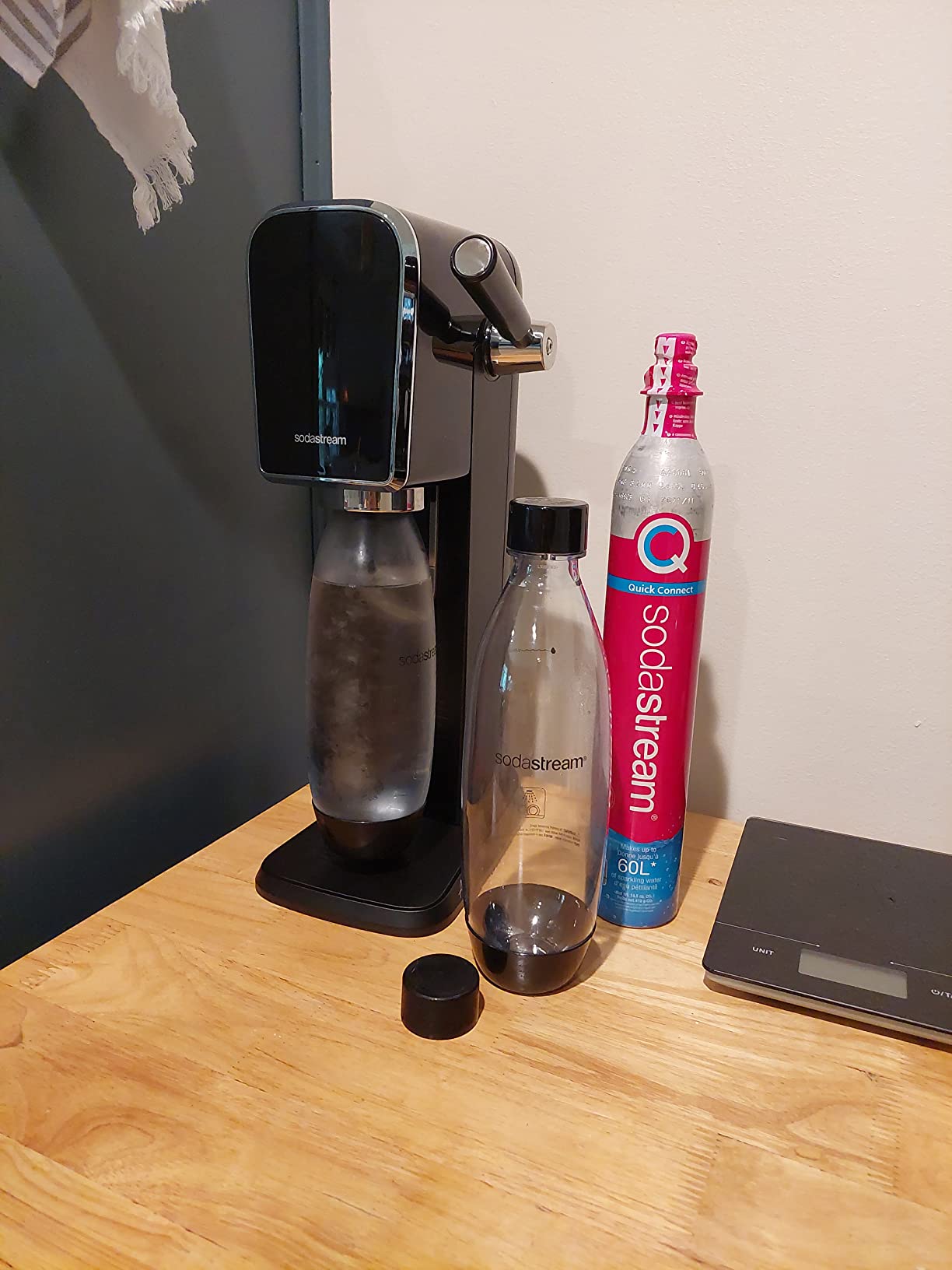 SodaStream ART Sparkling Water Maker Value Bundle, Soda Maker, Includes 2 Quick Connect 60L CO2 Cylinders, 2 Dishwasher Safe BPA Free Bottles, 2 bubly Flavor Drops, Make your own Pepsi, Black customer photo 1