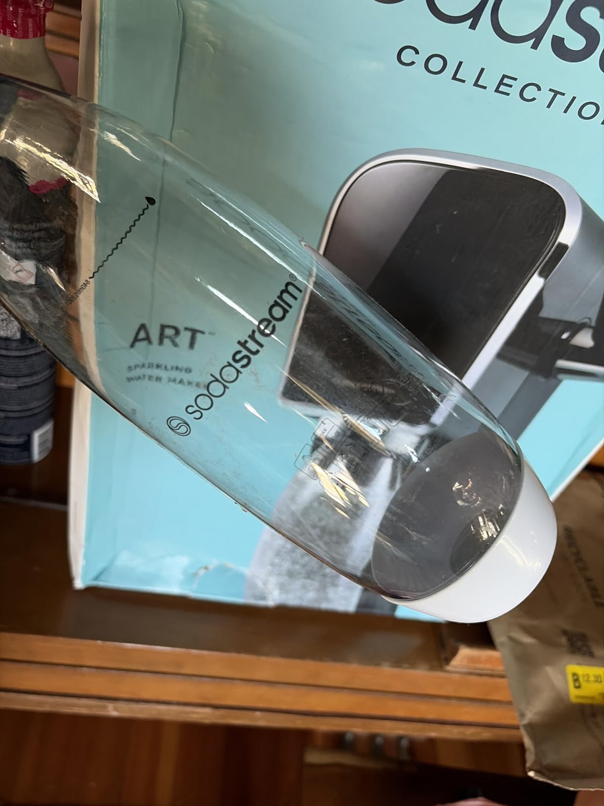 SodaStream ART Sparkling Water Maker Value Bundle, Soda Maker, Includes 2 Quick Connect 60L CO2 Cylinders, 2 Dishwasher Safe BPA Free Bottles, 2 bubly Flavor Drops, Make your own Pepsi, Black customer photo 2