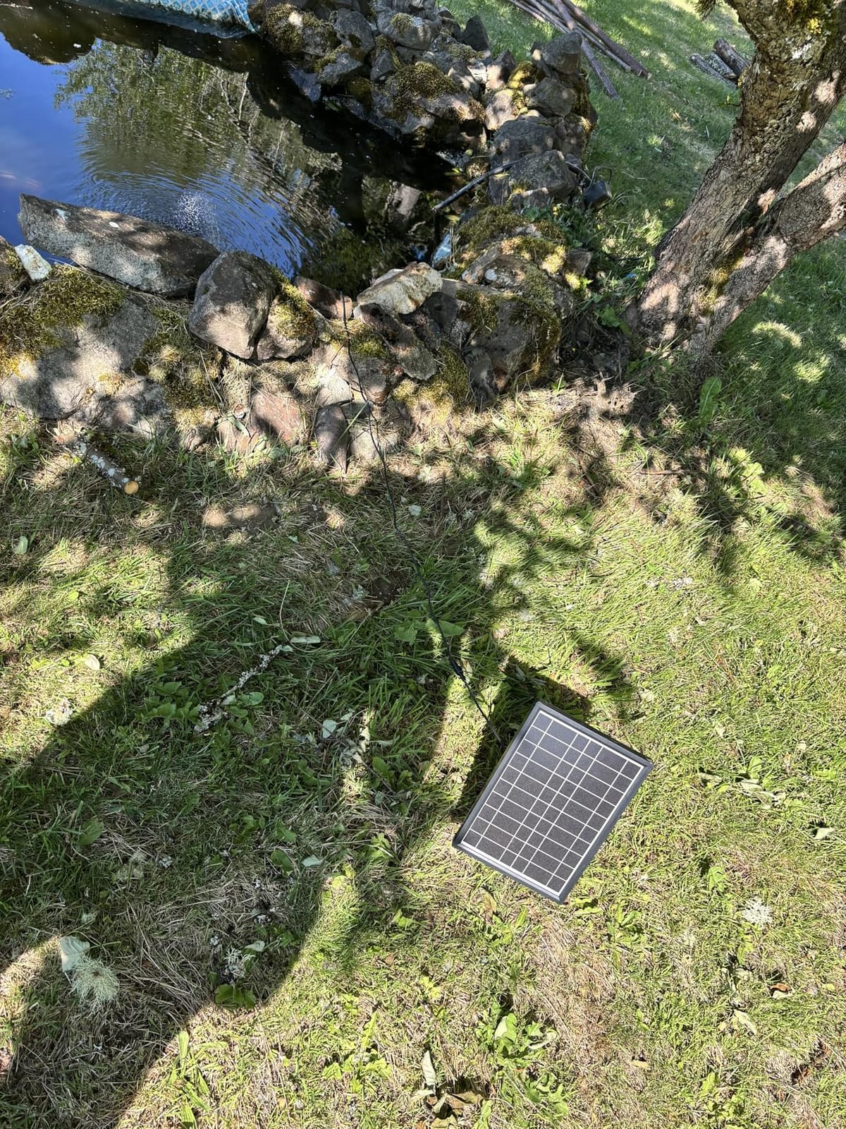 Biling Solar Pond Filter for Small Pond, 8W Solar Water Fountain with 3600mAh Battery, Clean Water Creat Water Features for Outdoor Pond Water Feature, Work Stable in Daytime customer photo 2