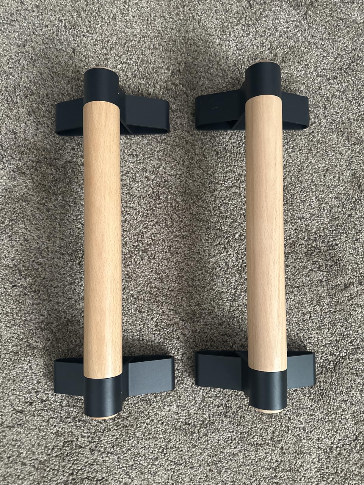 SELEWARE Wood push up bars Parallettes bars Anti-slip Handstand Bars for Calisthenics, Fitness, Floor workouts Solid Wood with Sturdy Metal Bracket, Support 600 lbs customer photo 2