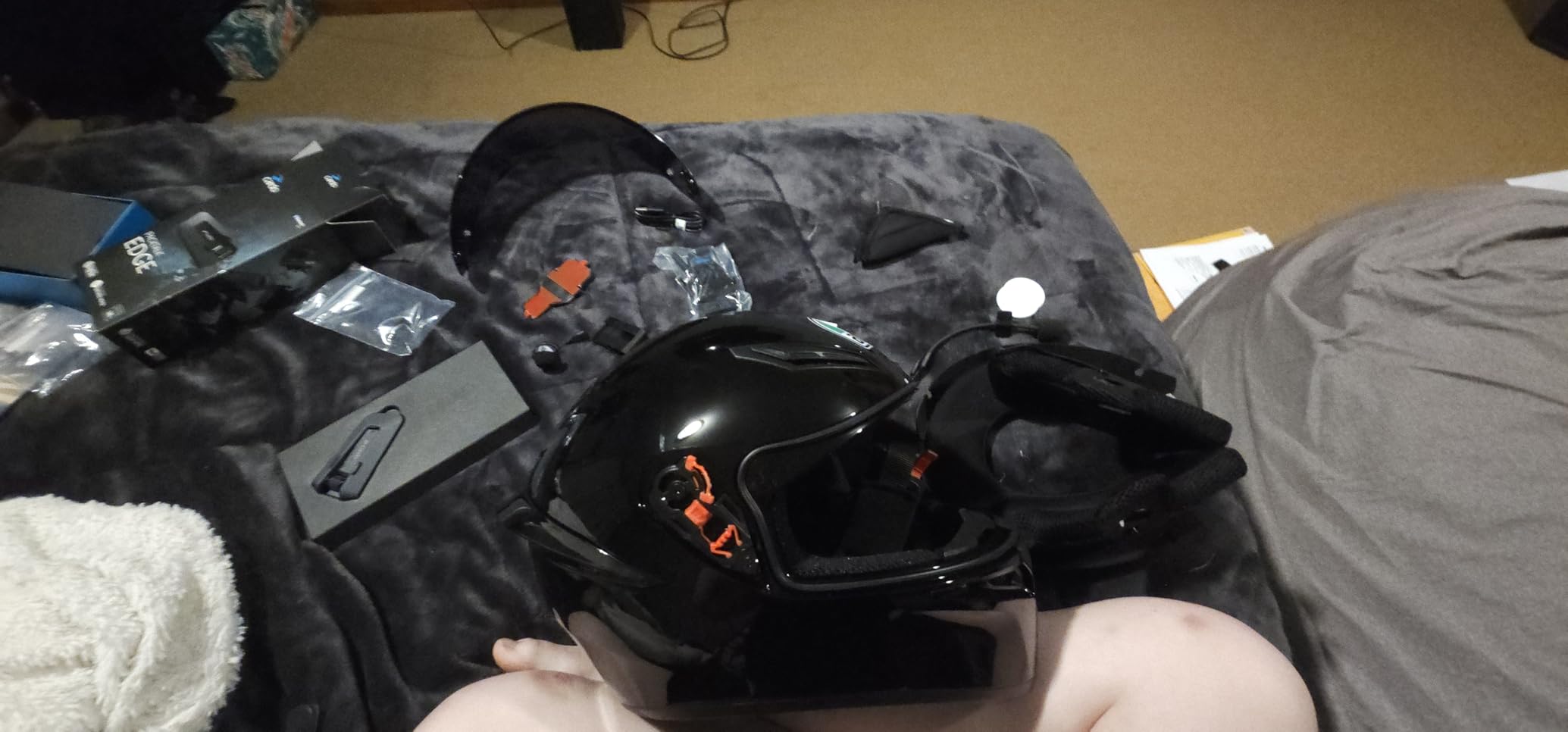 Cardo PACKTALK Edge Motorcycle Bluetooth Communication System Headset Intercom - Single Pack customer photo 1