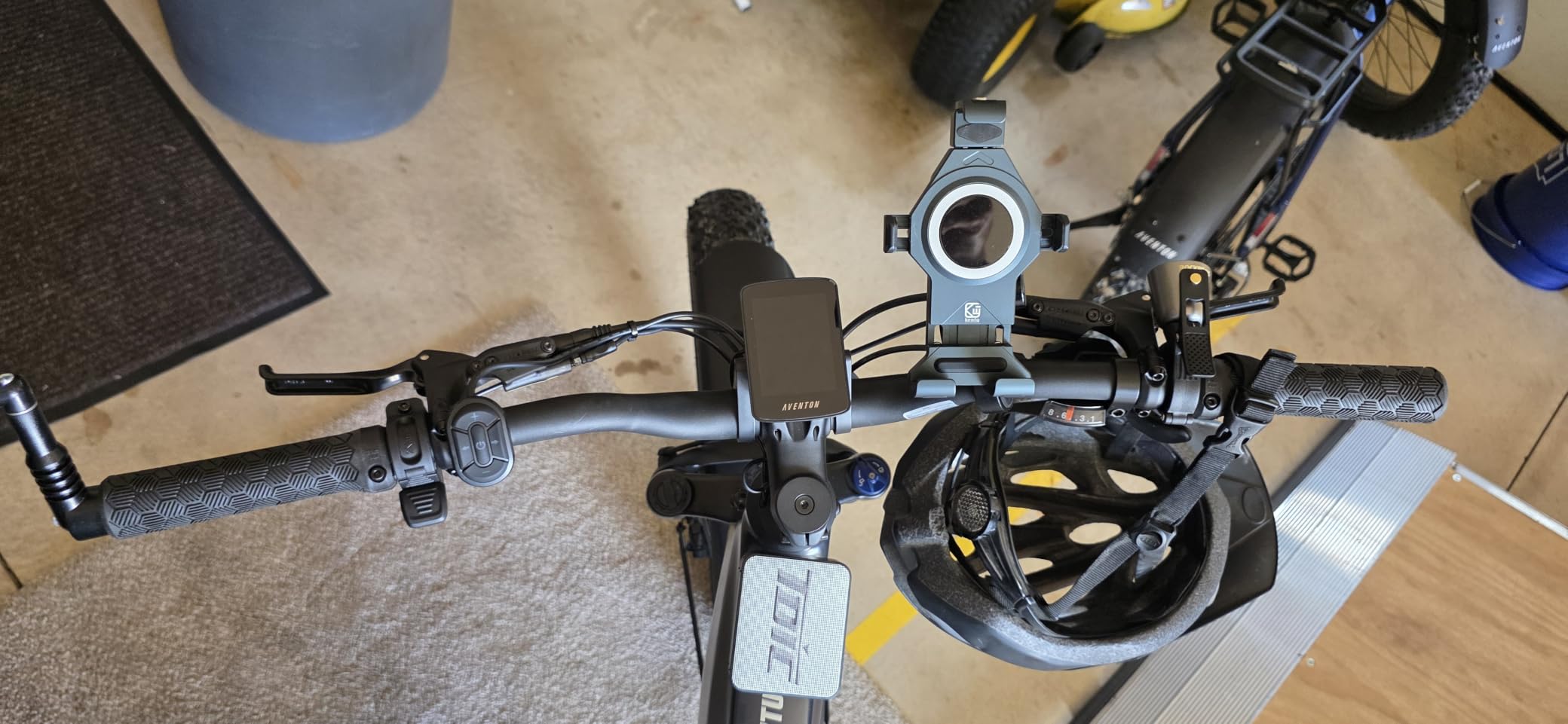 BRCOVAN Anti-Theft Aluminum Alloy Motorcycle Phone Mount Holder | with Vibration Dampener & Secure Lock, Adjustable Handlebar Cellphone Cradle for Bike Scooter ATV, Fit 4.7-7.2'' Smartphone customer photo 1