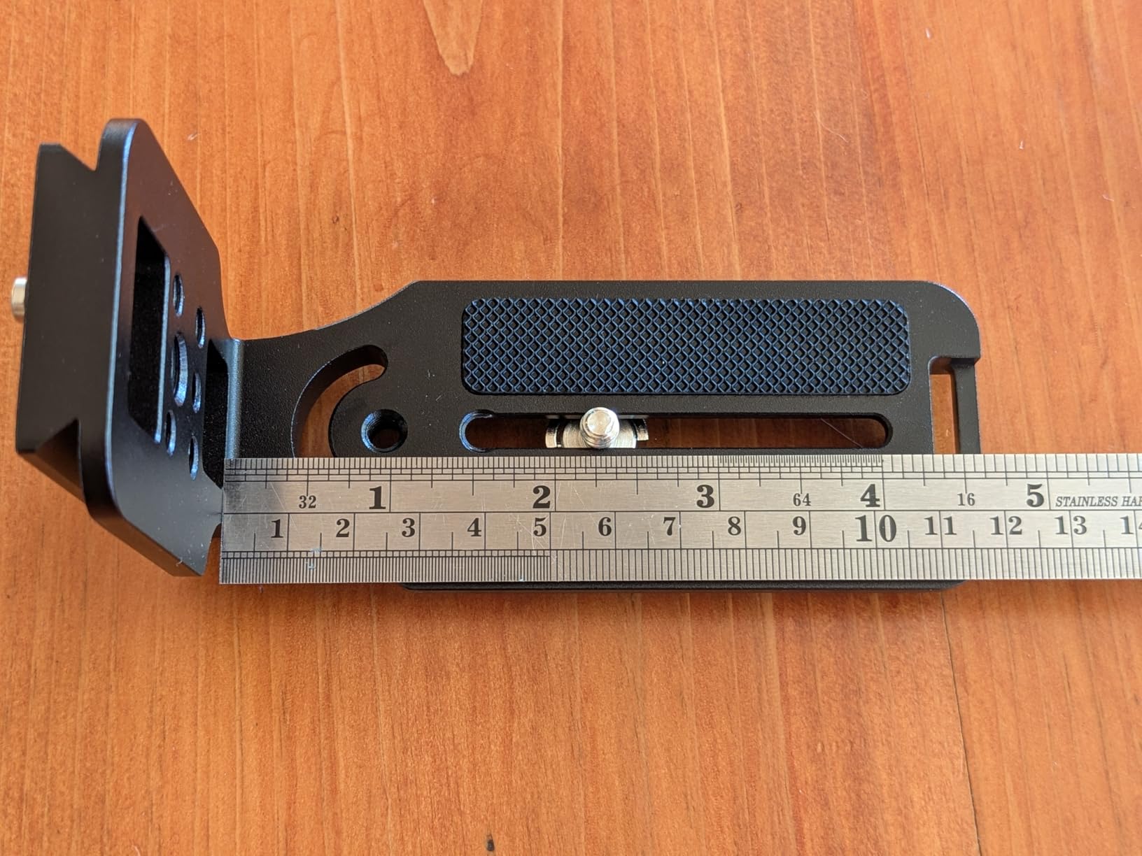 (Real Single One) DSLR Camera L Bracket Quick Release Plate Vertical Horizontal Switching Tripod Compatible with Canon Nikon Sony DJI Ronin Zhiyun Stabilizer Tripod Monopod (Can't fit Manfrotto) customer photo 1