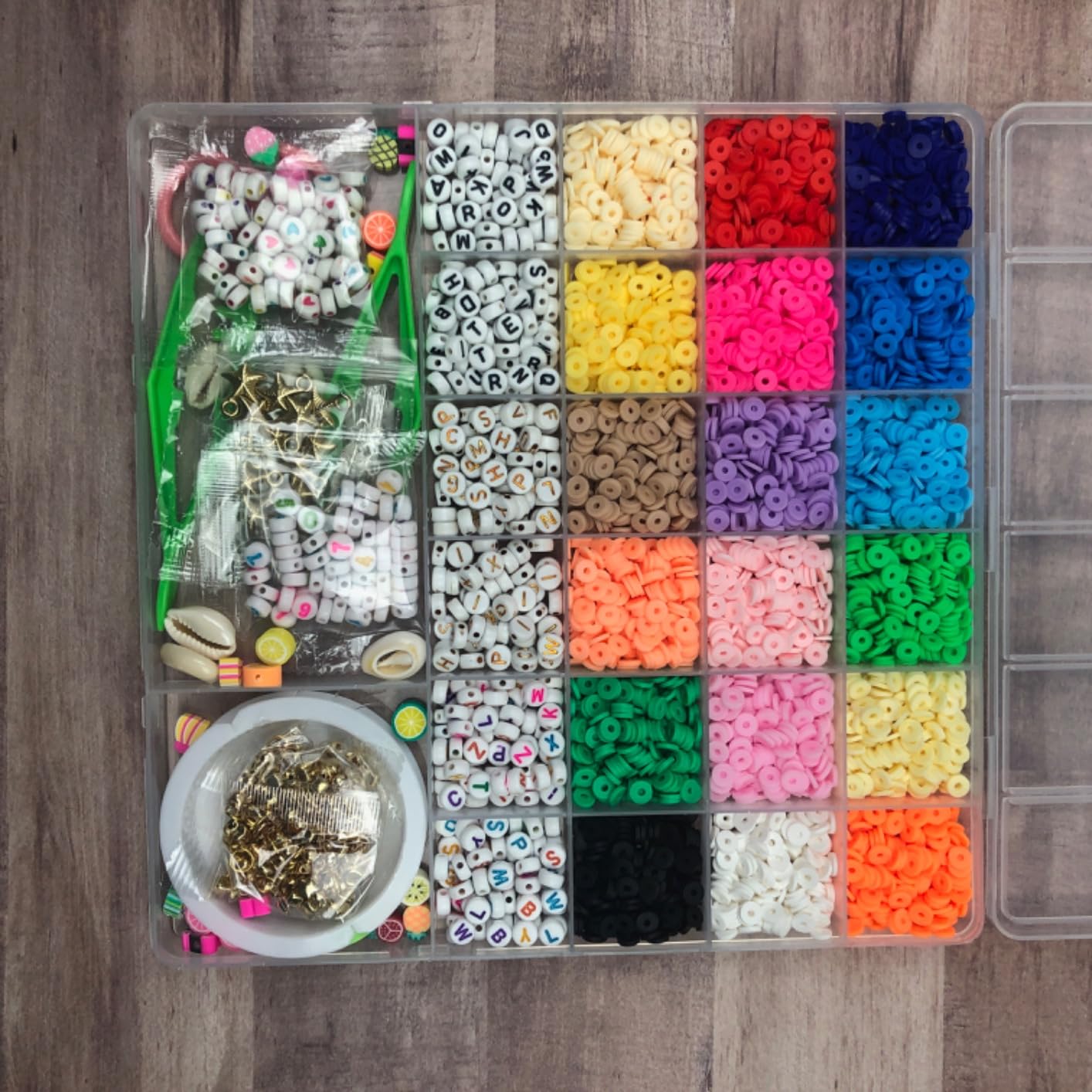Redtwo 5100 Clay Beads Bracelet Making Kit, Flat Preppy Beads for Friendship Jewelry Making, Polymer Heishi Beads with Charms Gifts for Teen Girls Crafts for Girls Ages 8-12 customer photo 1