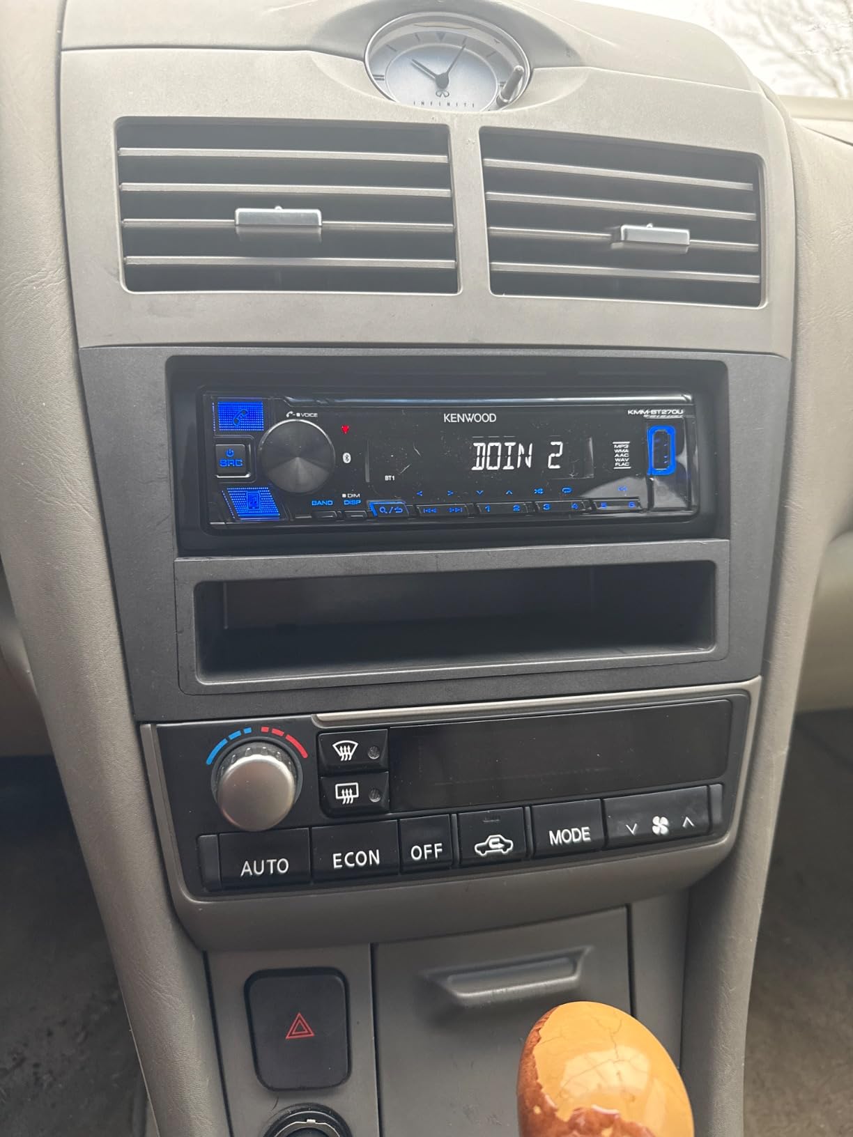 KENWOOD KMM-BT270U Bluetooth Digital Media Car Stereo Receiver with USB Port - AM/FM Radio, MP3 Player, High Contrast LCD, Detachable Face Plate, Single DIN, 13-Band EQ customer photo 1