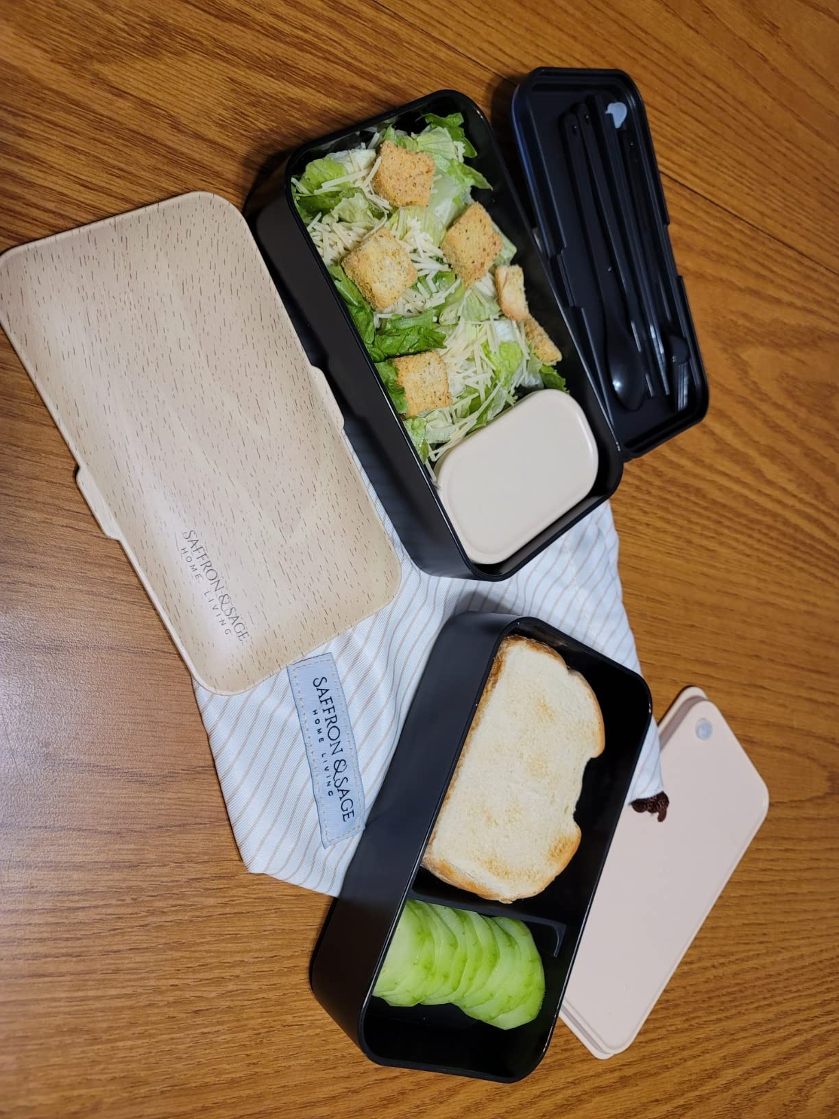 Saffron & Sage Bento Lunch Box - 42oz Black Japanese style Bento Box for Adults or Kids with Cutlery, Chopsticks, Sauce Container and Bento Bag - Leak proof, Dishwasher, Freezer, Microwave safe customer photo 2