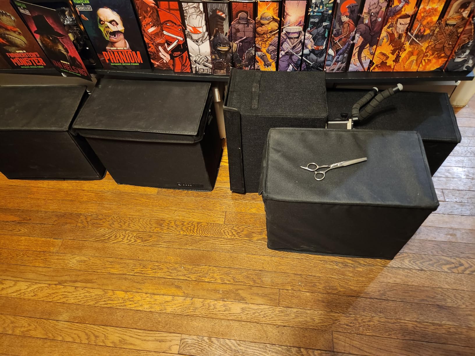YSCare 2-Pack Comic Book Storage Boxes, Collapsible Comics Book Case with Dividers and Carrying Handles, Comic Short Box Holds 150 Comics customer photo 2